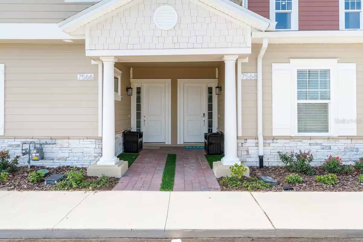 7568 Sunflower Circle, FL