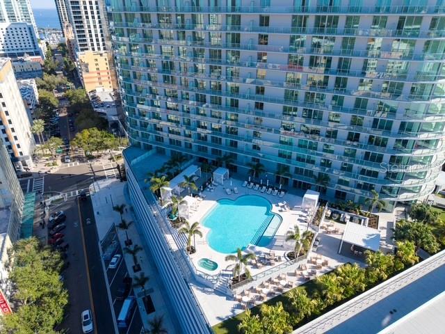 400 Central Avenue, FL