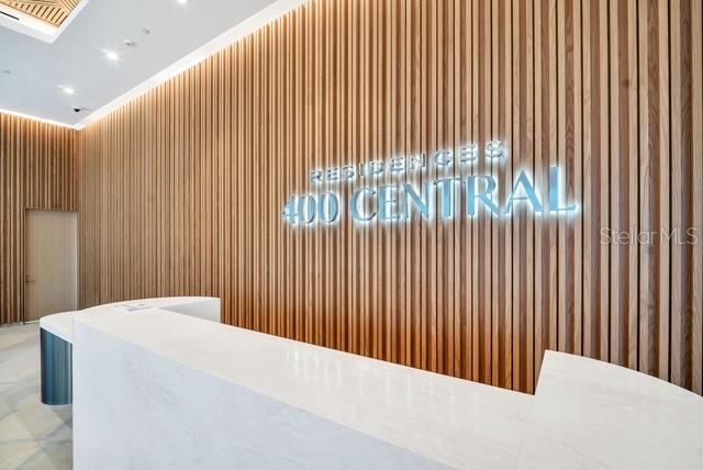 400 Central Avenue, FL