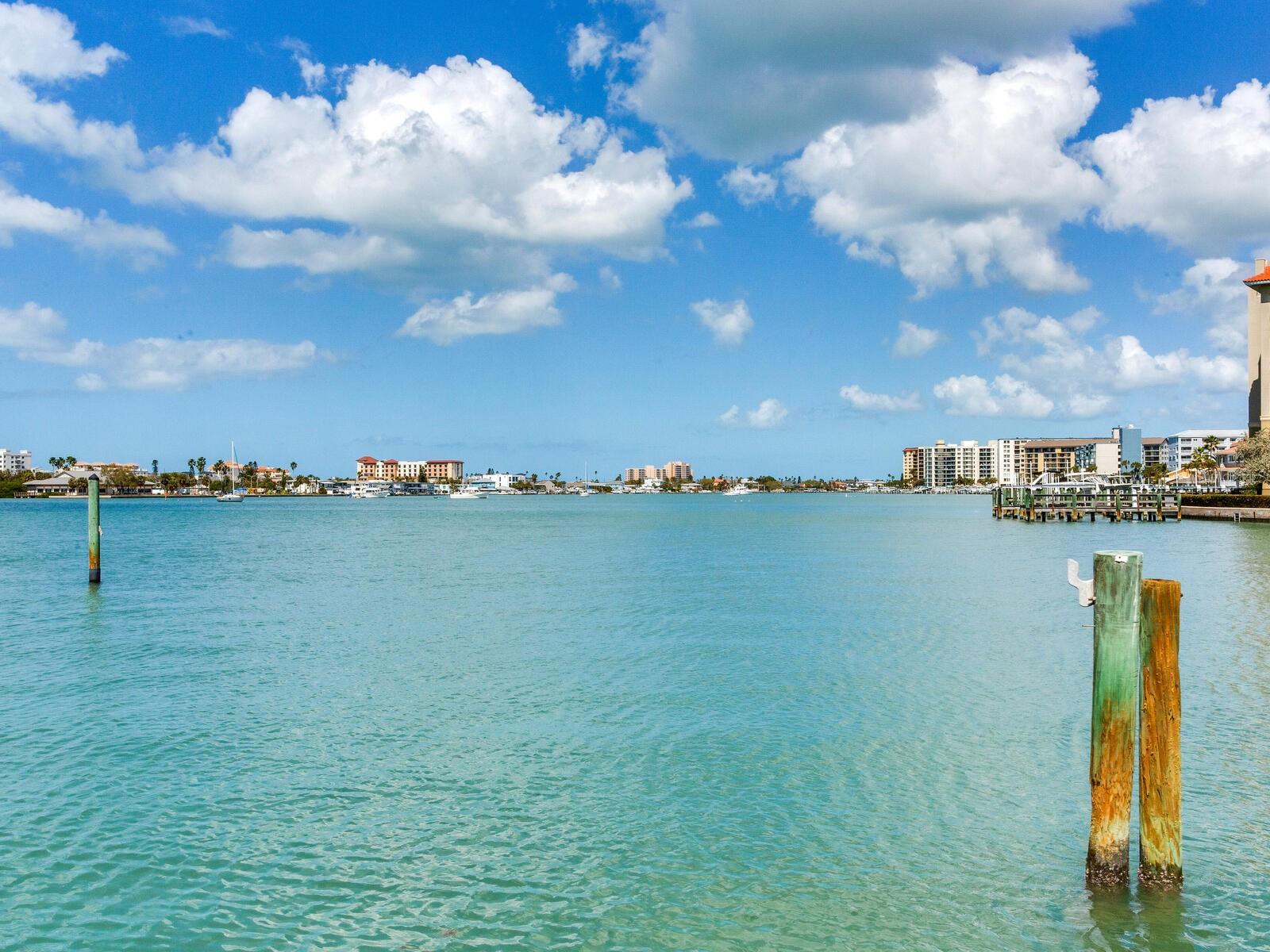 210 Dolphin Point, FL