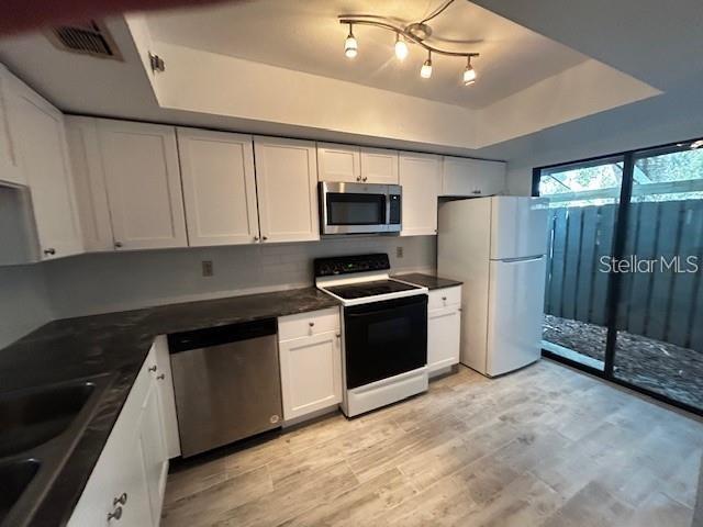 5647 Summer Side Lane, FL