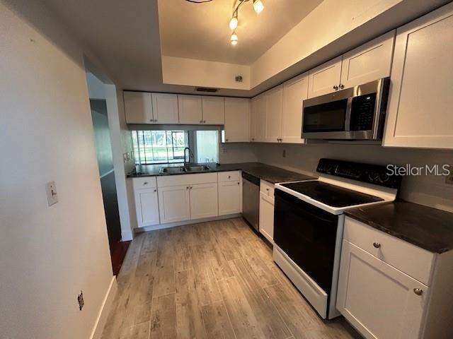 5647 Summer Side Lane, FL