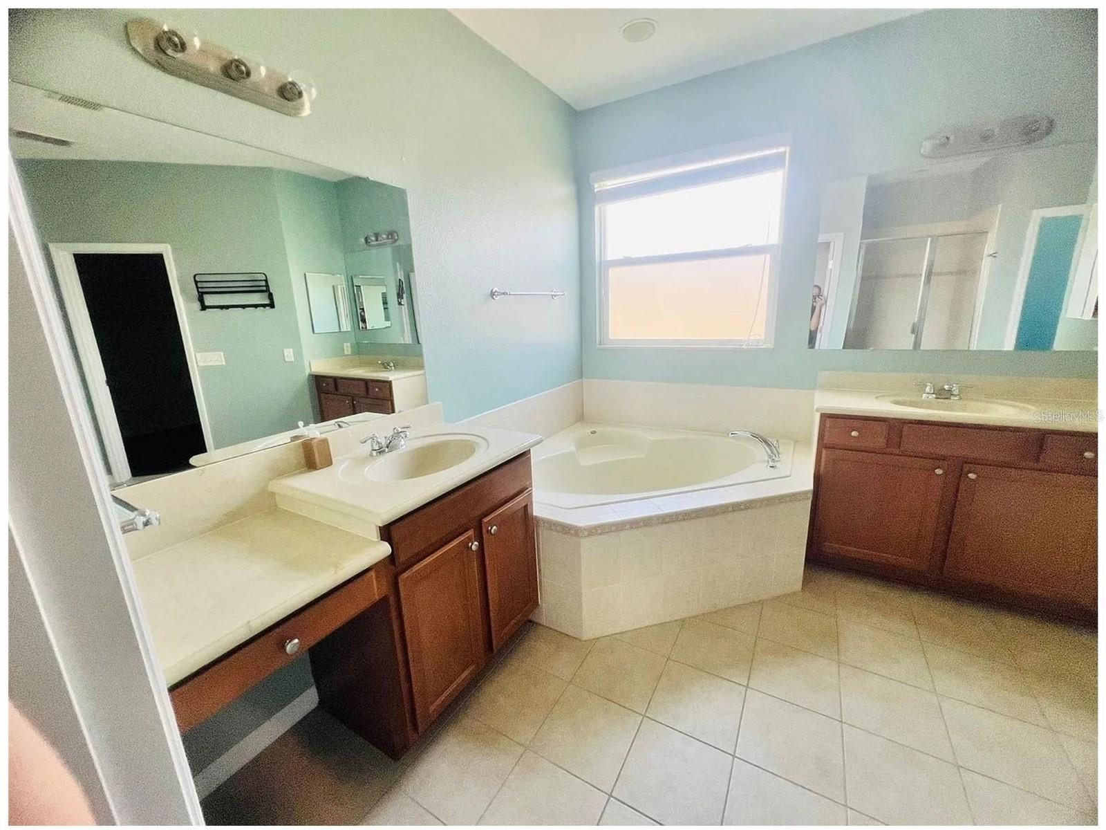 1476 Lexington Ave, FL