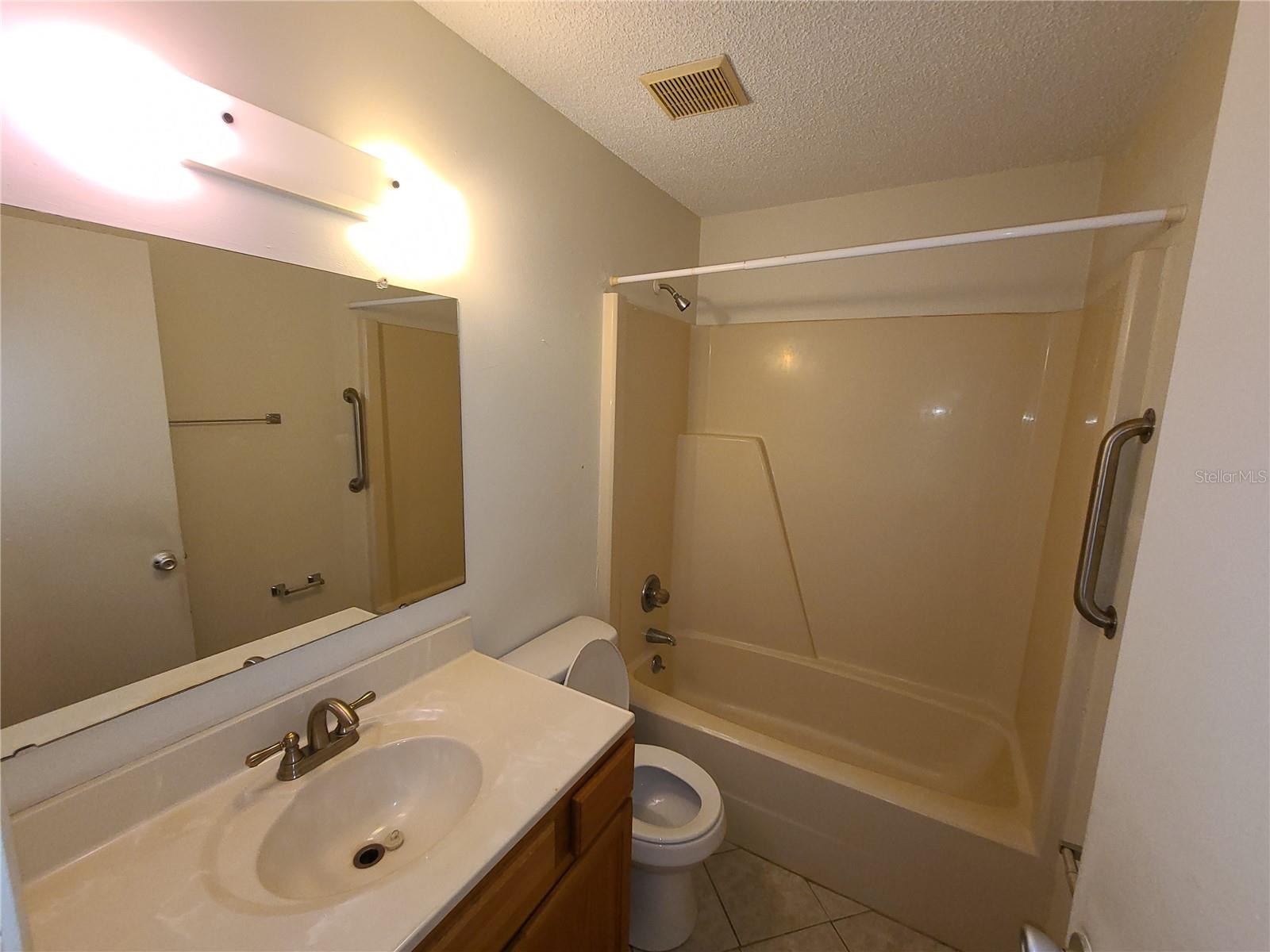 54 Forest Road, FL