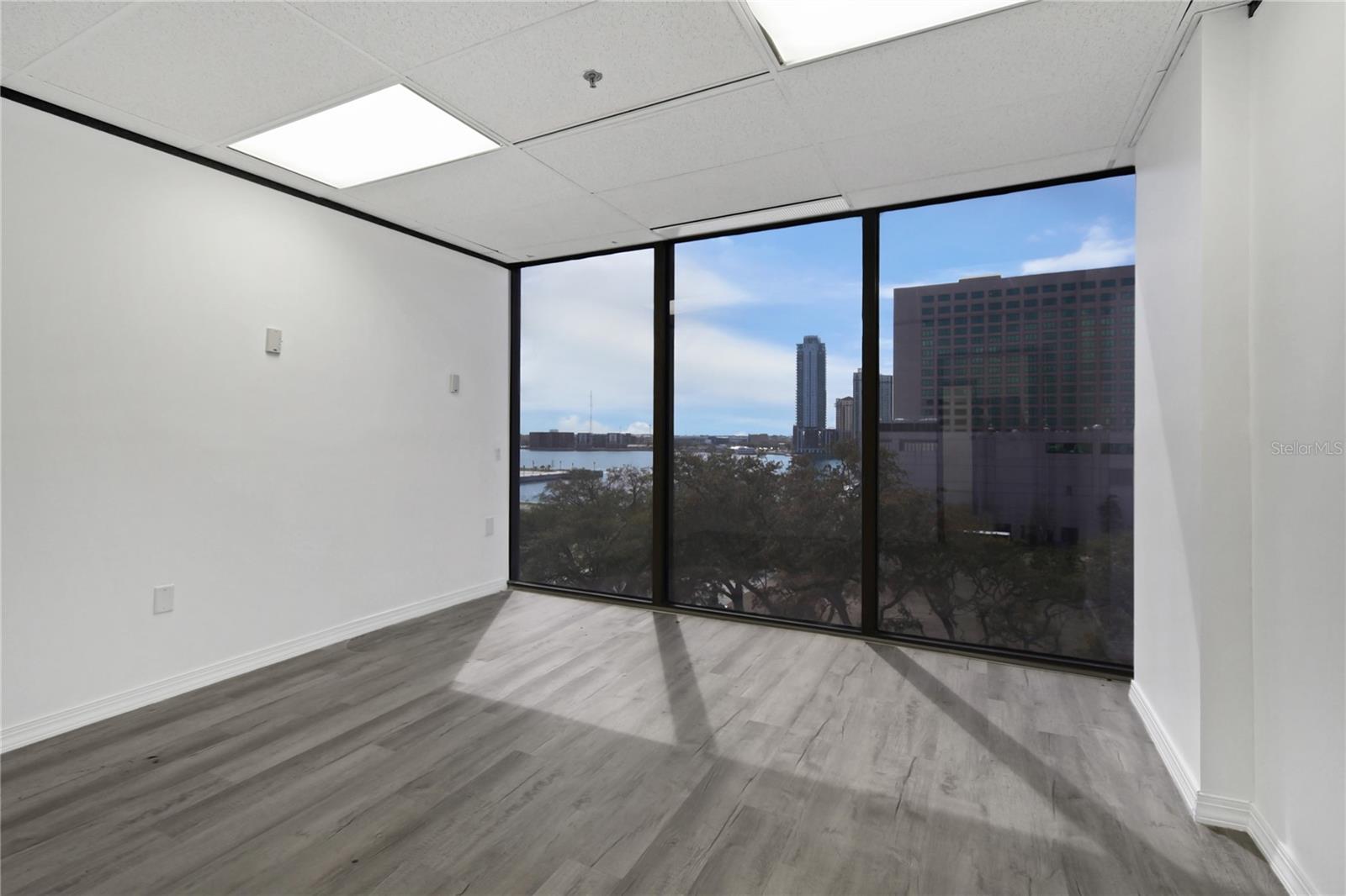 233 Bay Street, FL