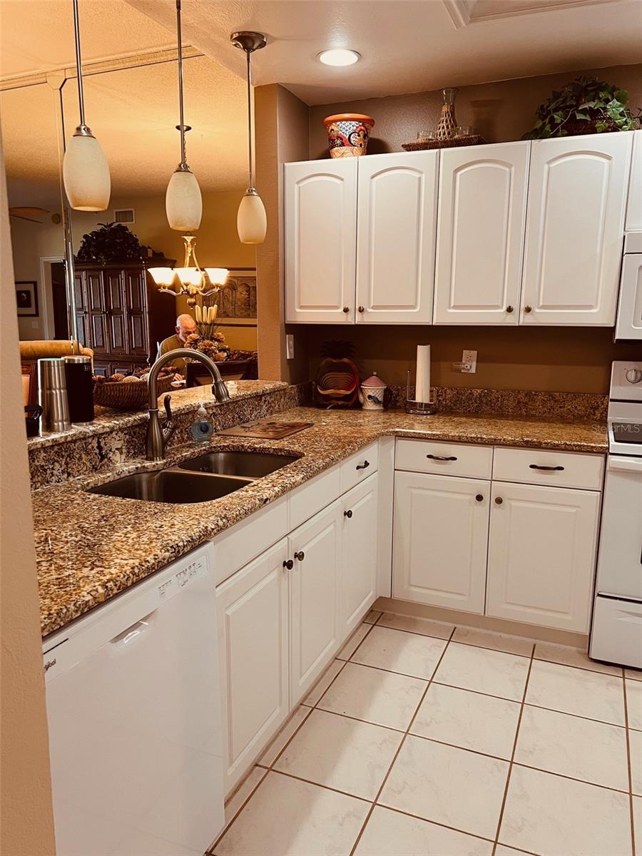 8750 Olde Hickory Avenue, FL
