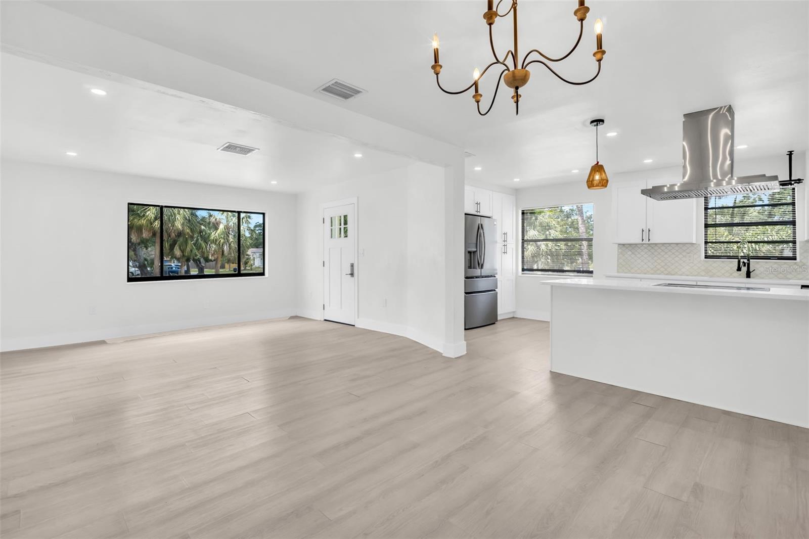 4000 Grove Street, FL