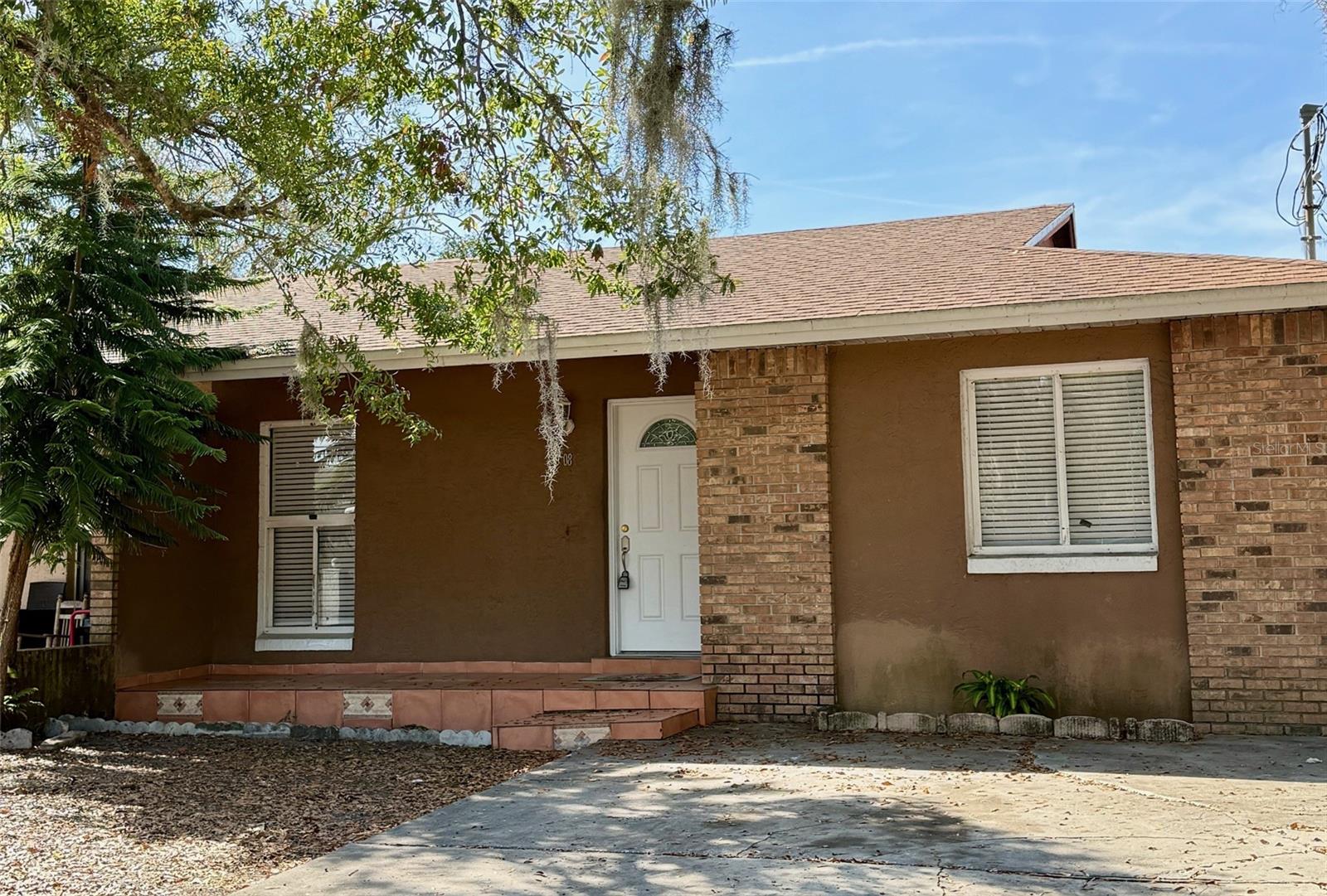 908 Tucker Avenue, FL