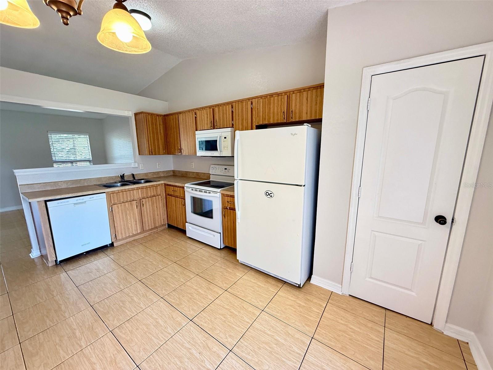908 Tucker Avenue, FL