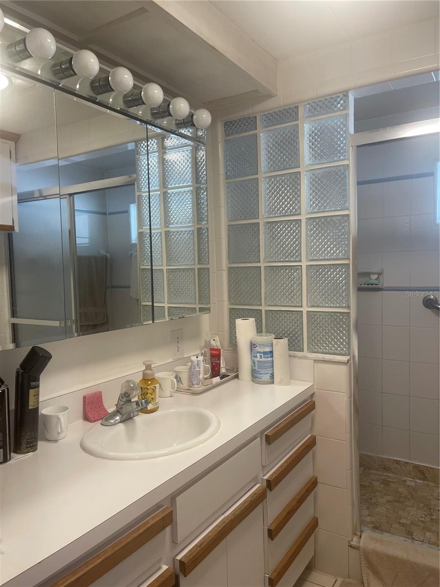 501 Oak Ridge, FL