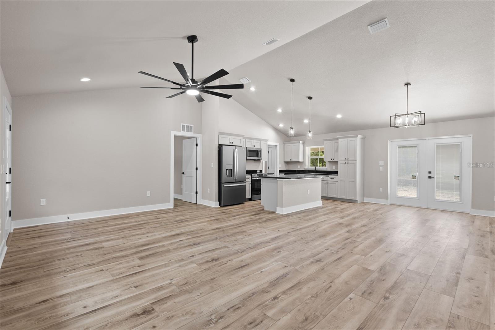 8541 105 Avenue, FL