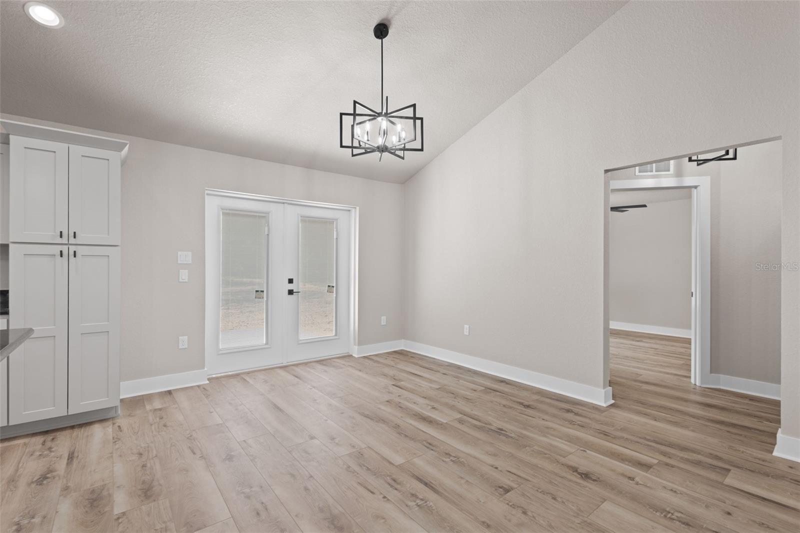 8541 105 Avenue, FL