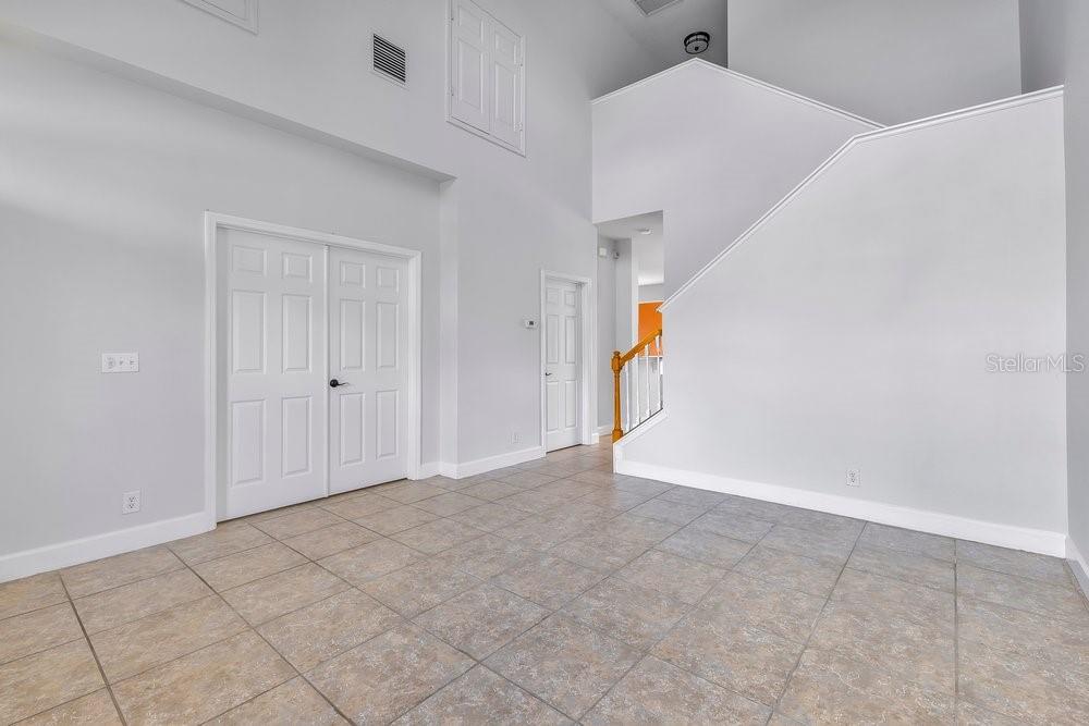 125 Manor View Lane, FL