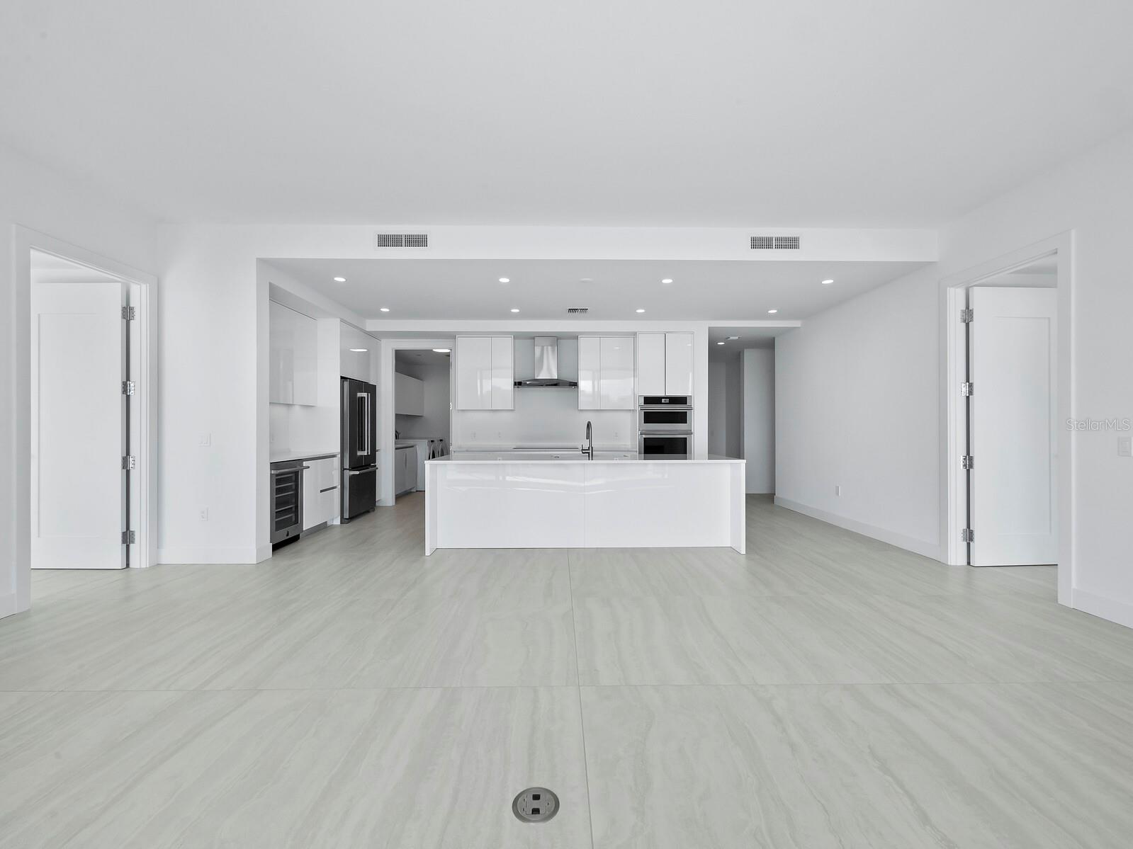 301 Quay Commons, FL
