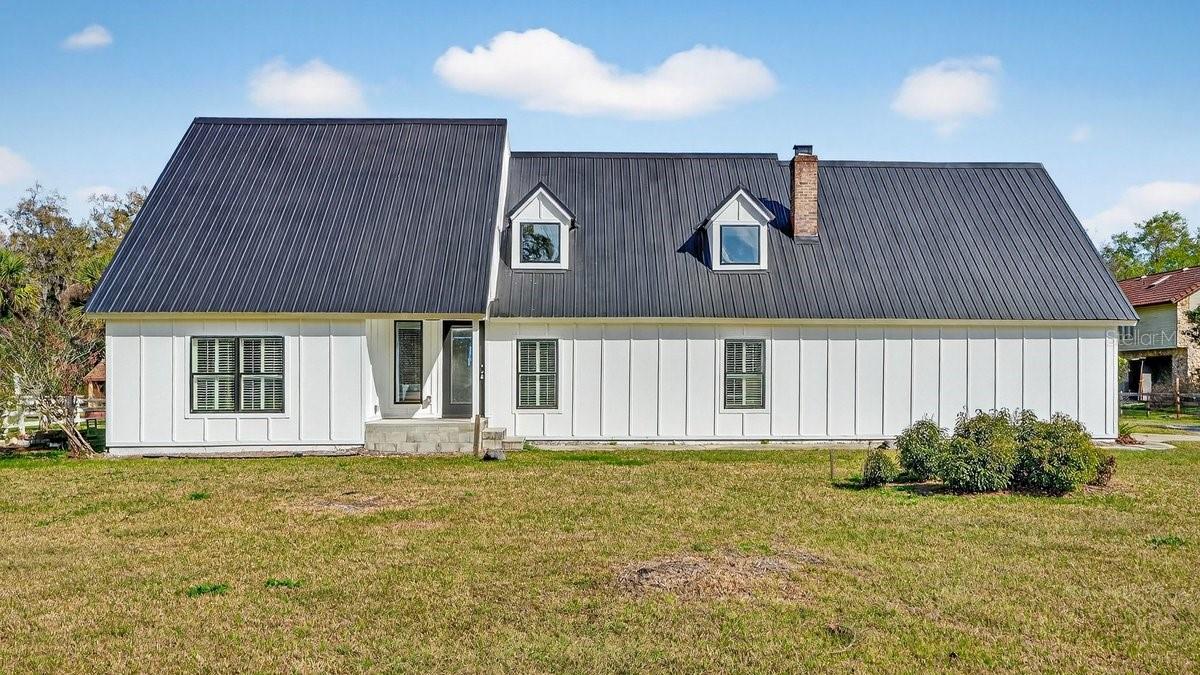 425 Country Circle Drive, FL
