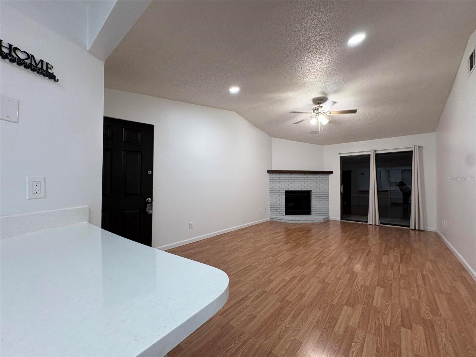 1724 Foxhall Circle, FL