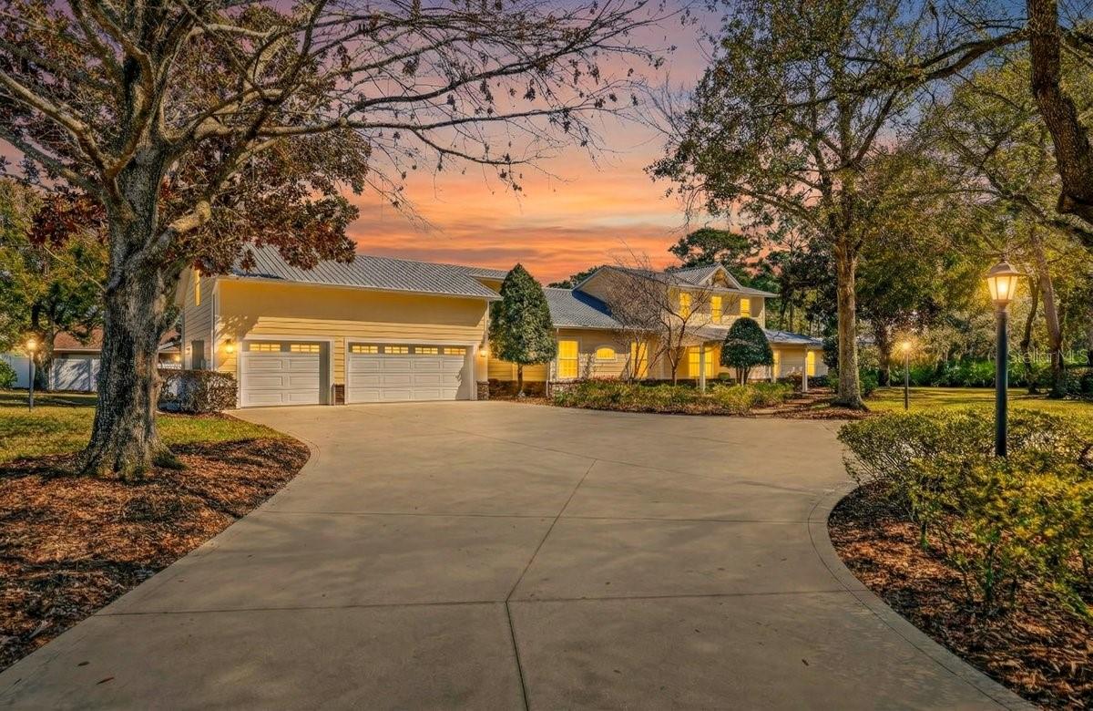 14 Village Drive, FL