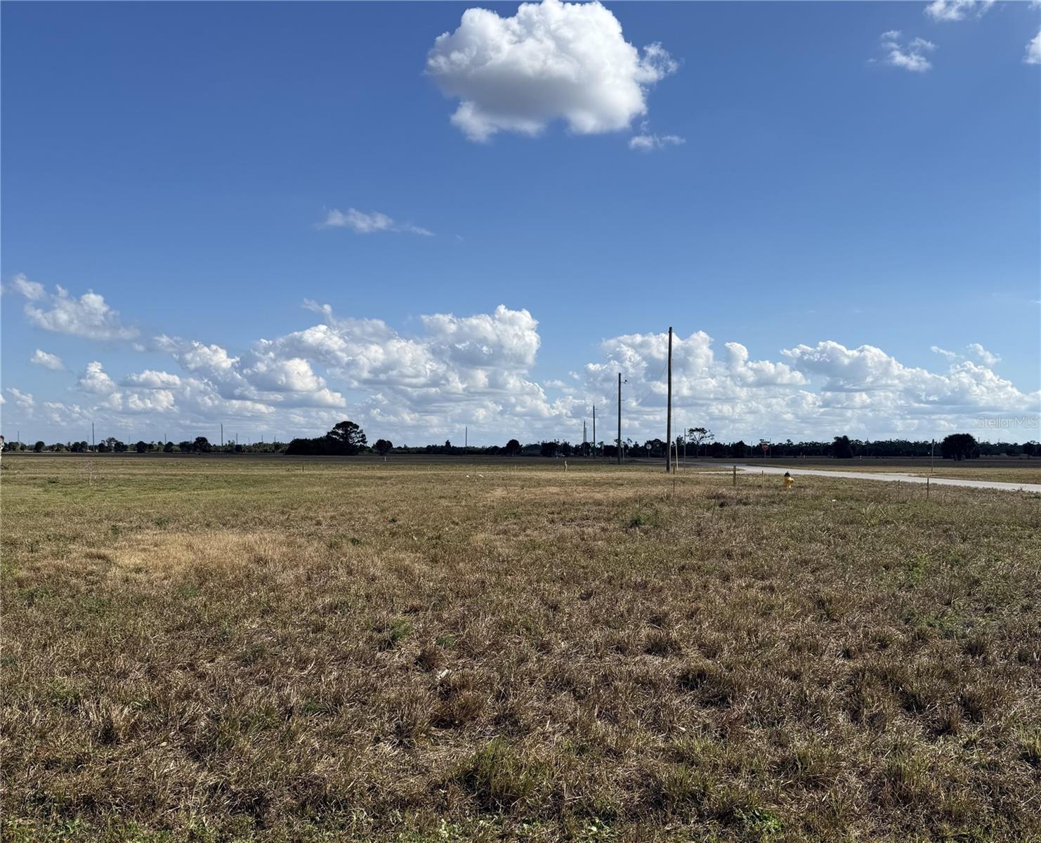 8 Laurel Court, FL