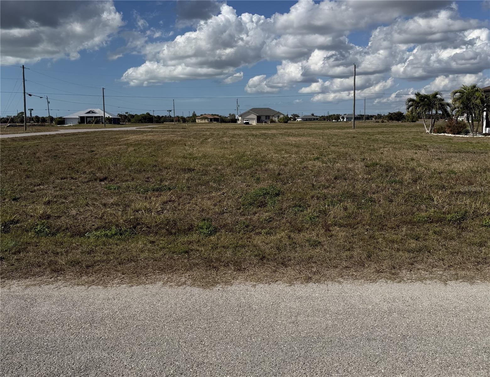 8 Laurel Court, FL