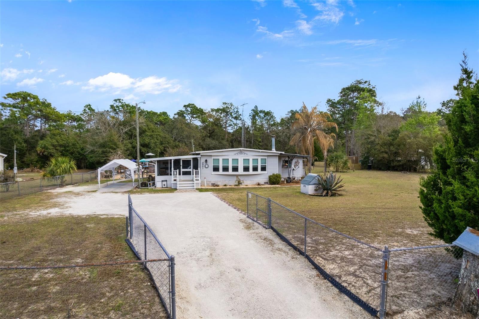 2901 Pine Ridge Avenue, FL