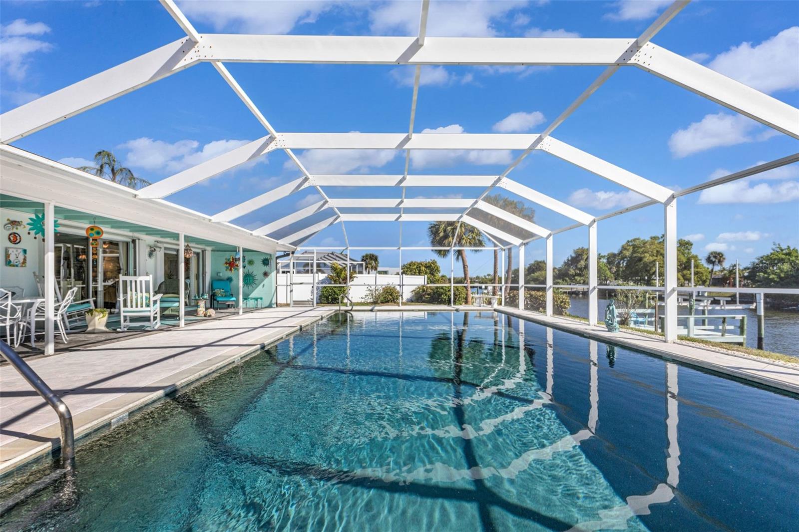 137 Bedford Drive, FL