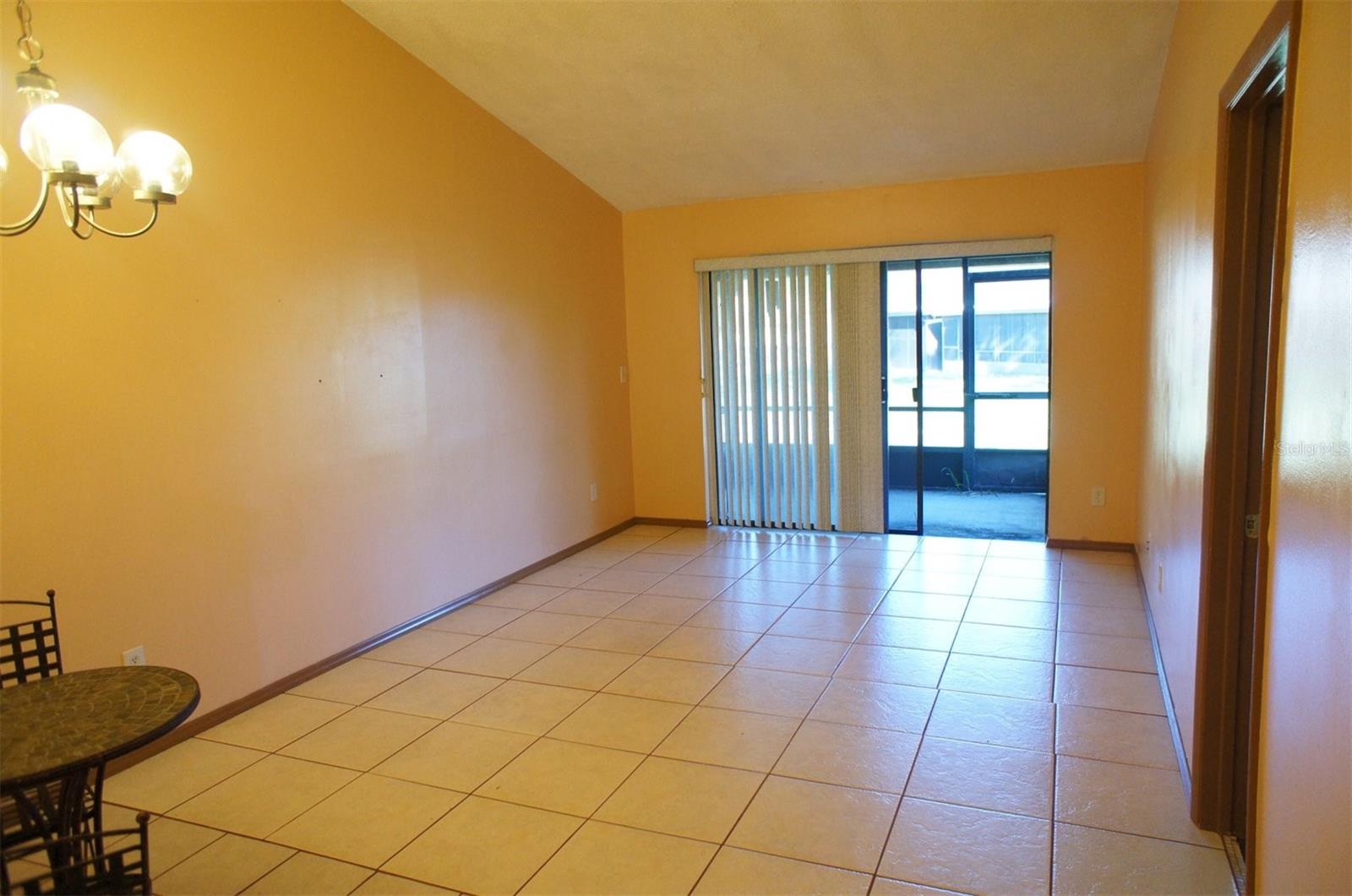 104 Creekside Way, FL