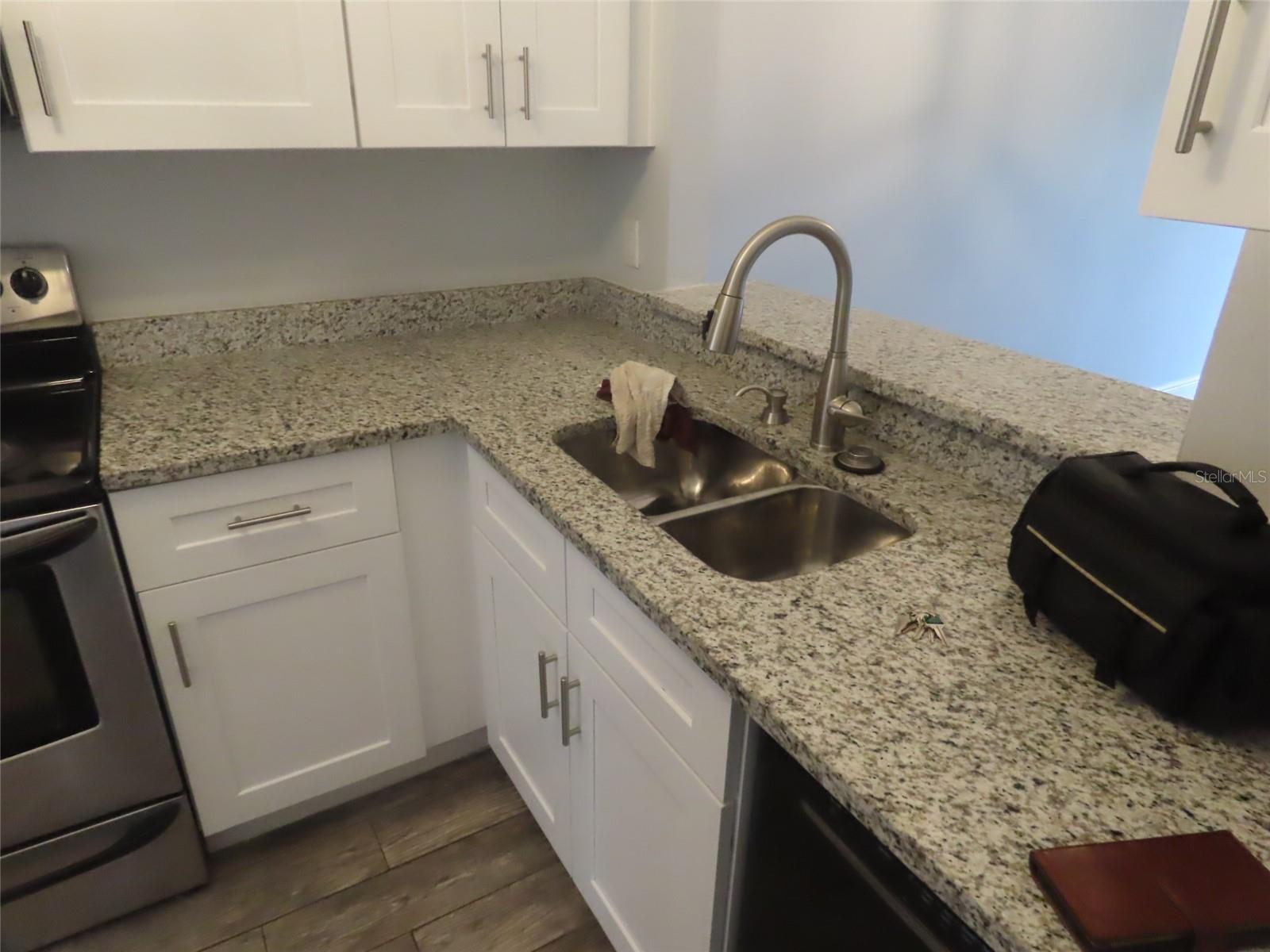 104 Creekside Way, FL