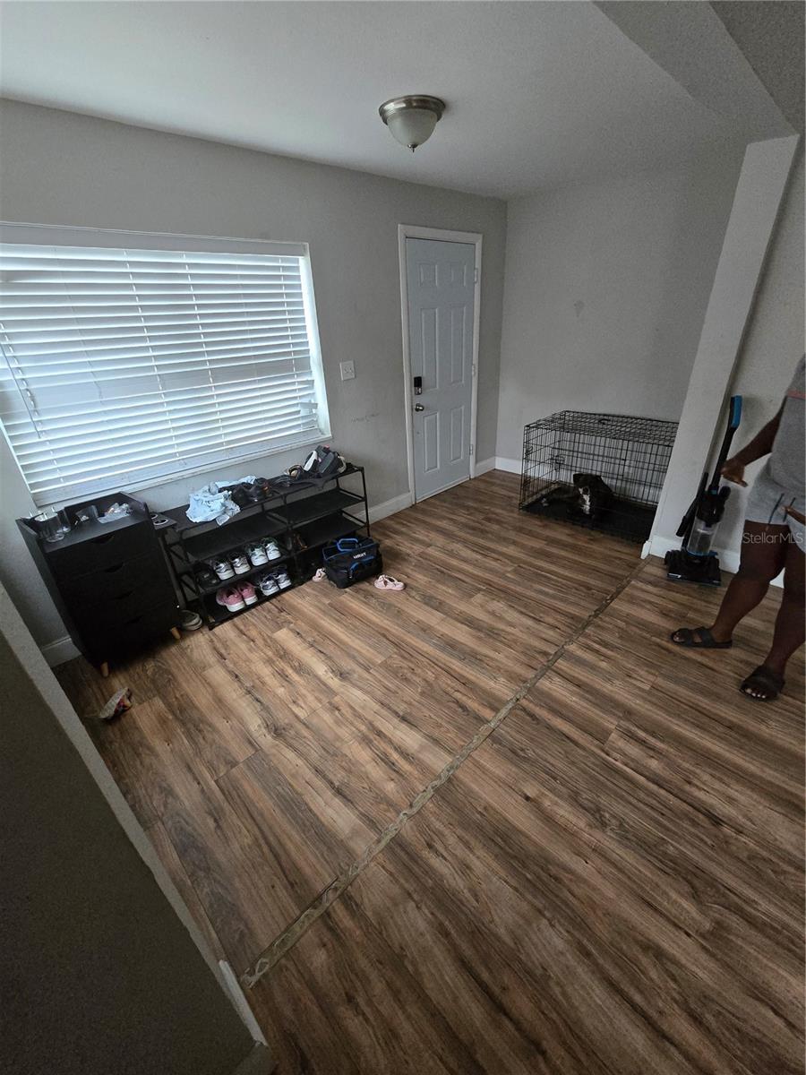 421 1st Street, FL