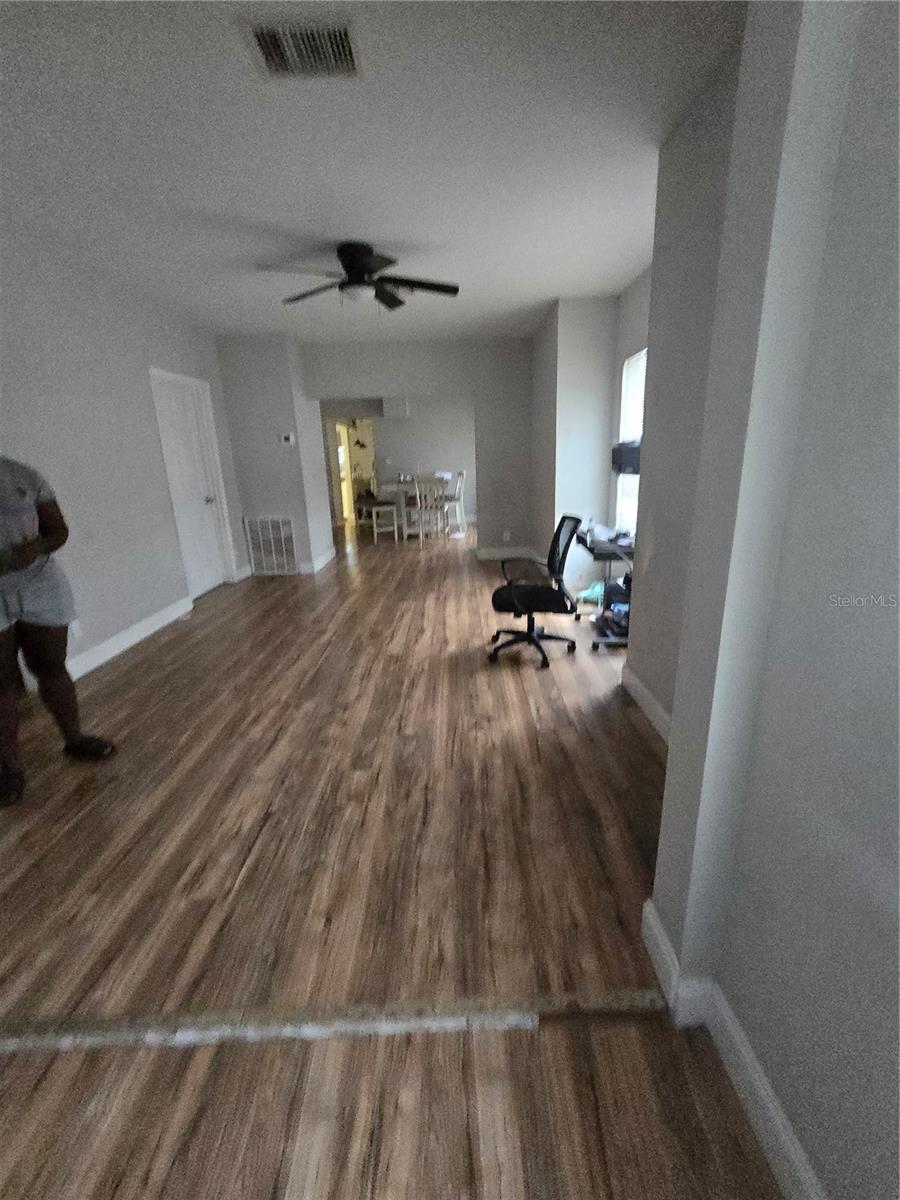 421 1st Street, FL