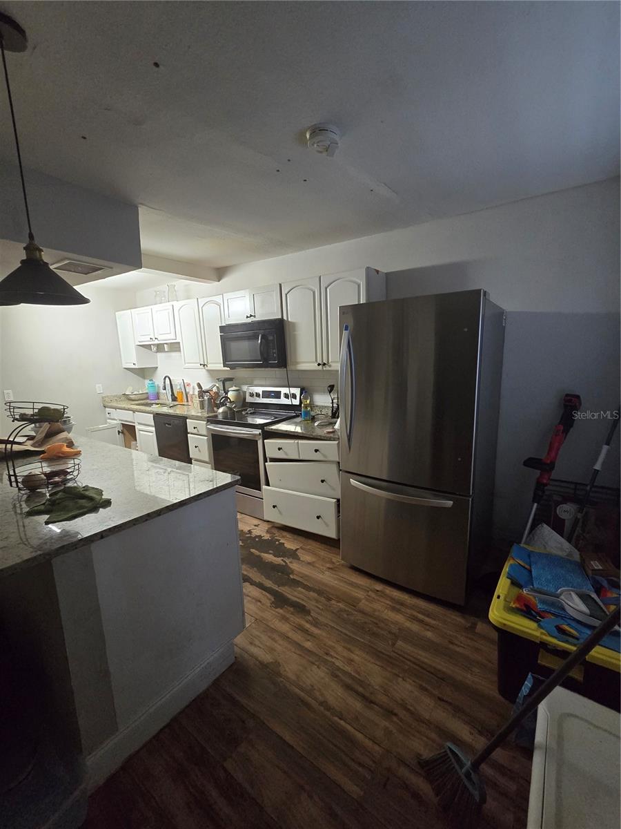 421 1st Street, FL