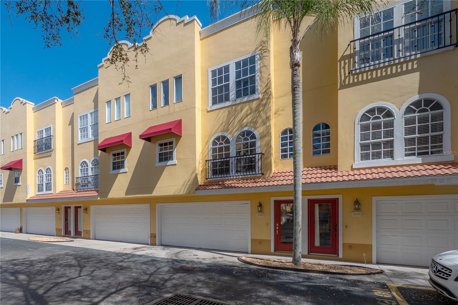 3308 Las Campos Place, FL