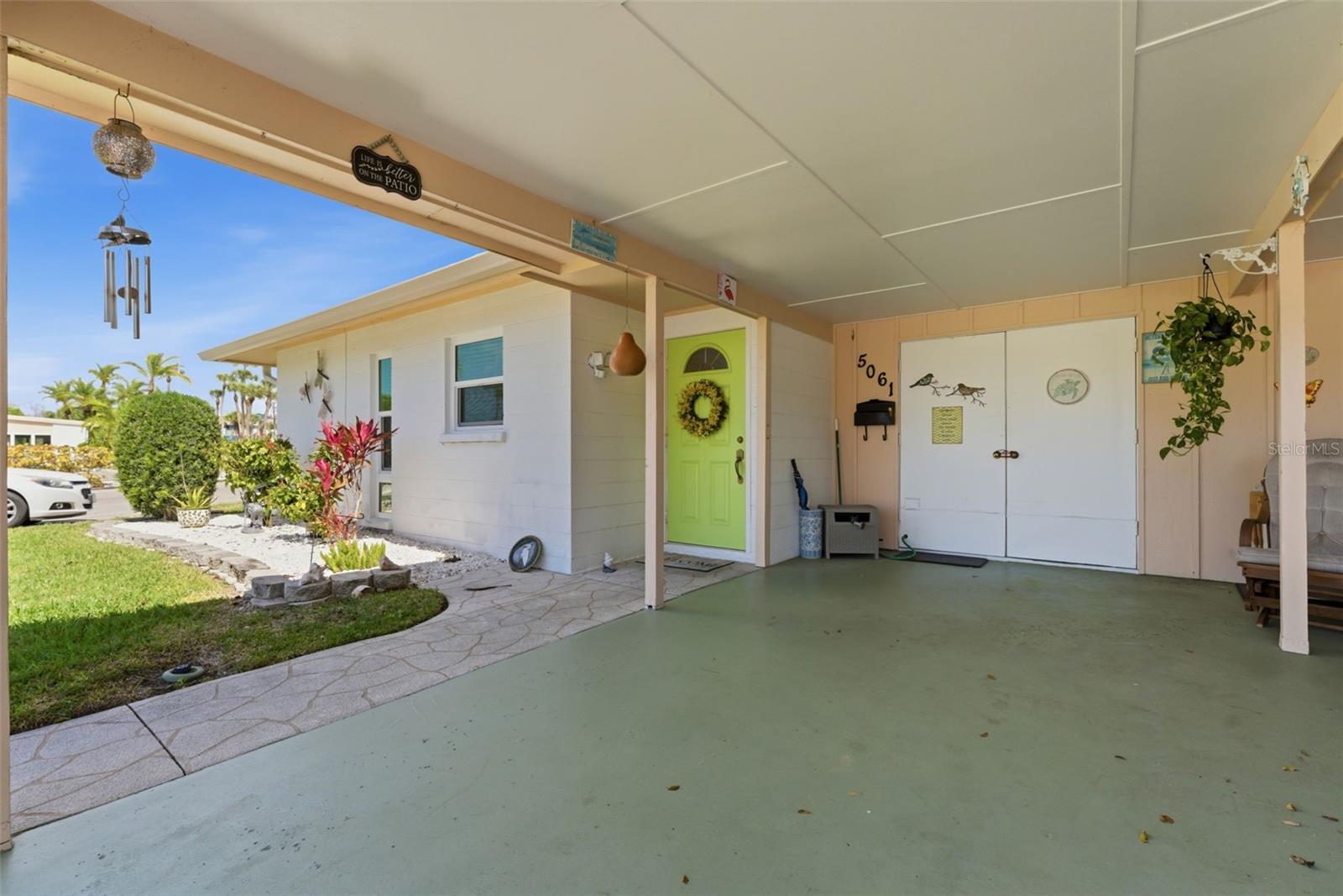 5061 Live Oak Circle, FL