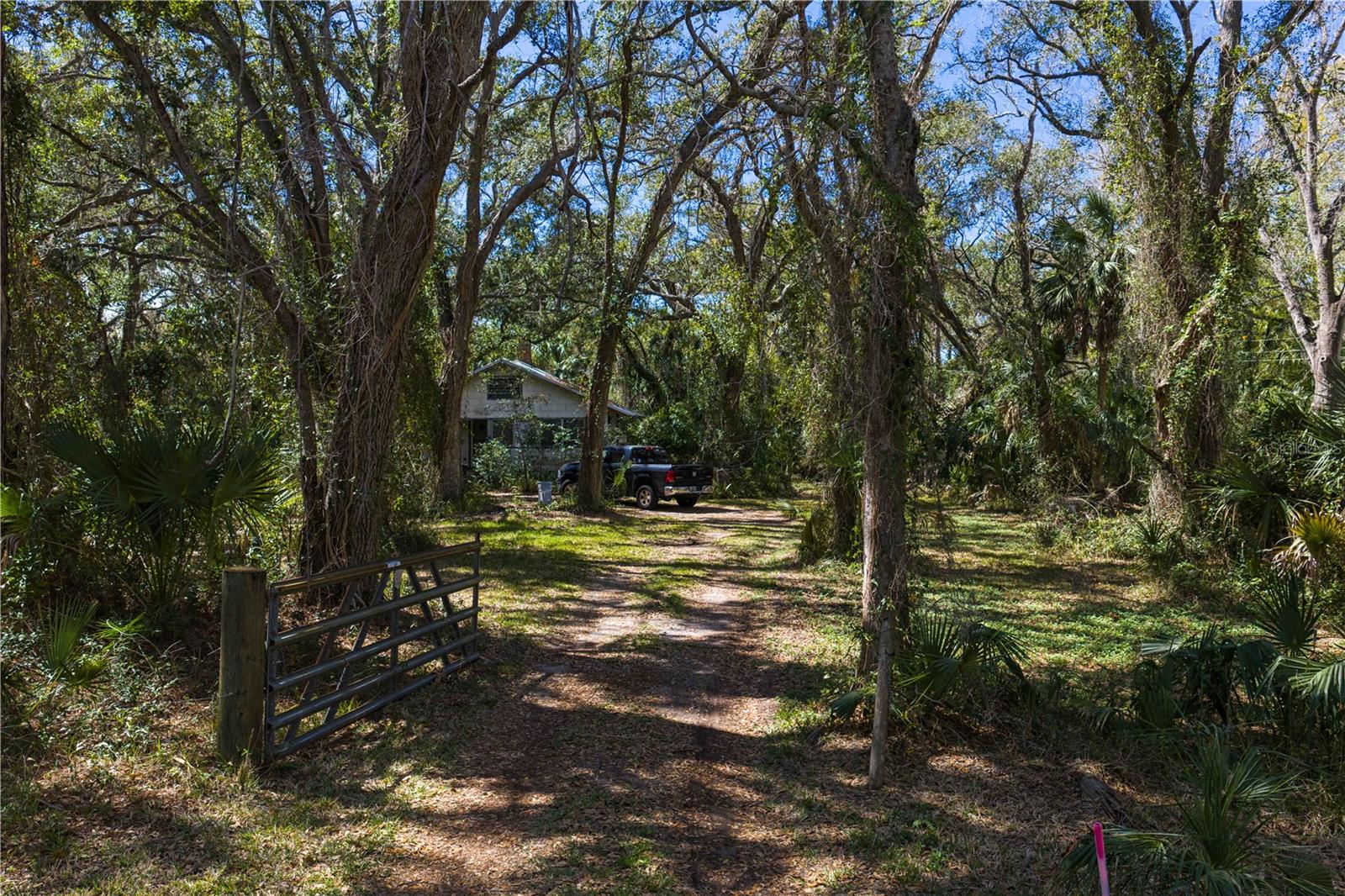 8004 Bay Drive, FL