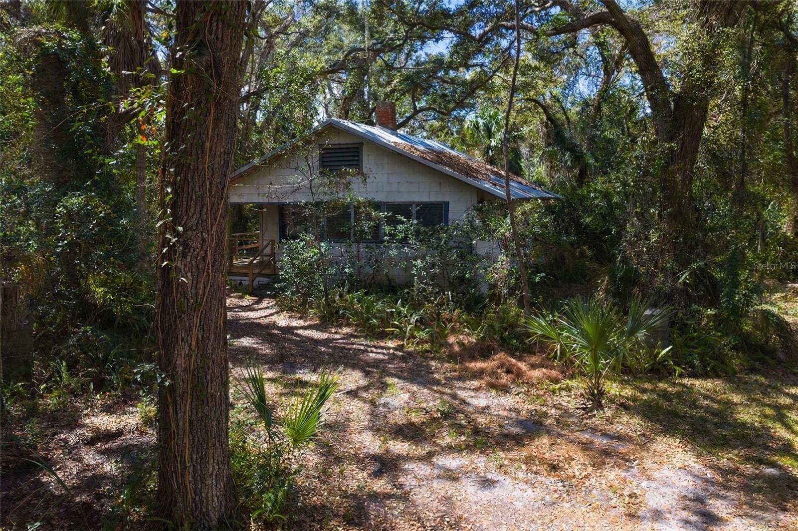 8004 Bay Drive, FL