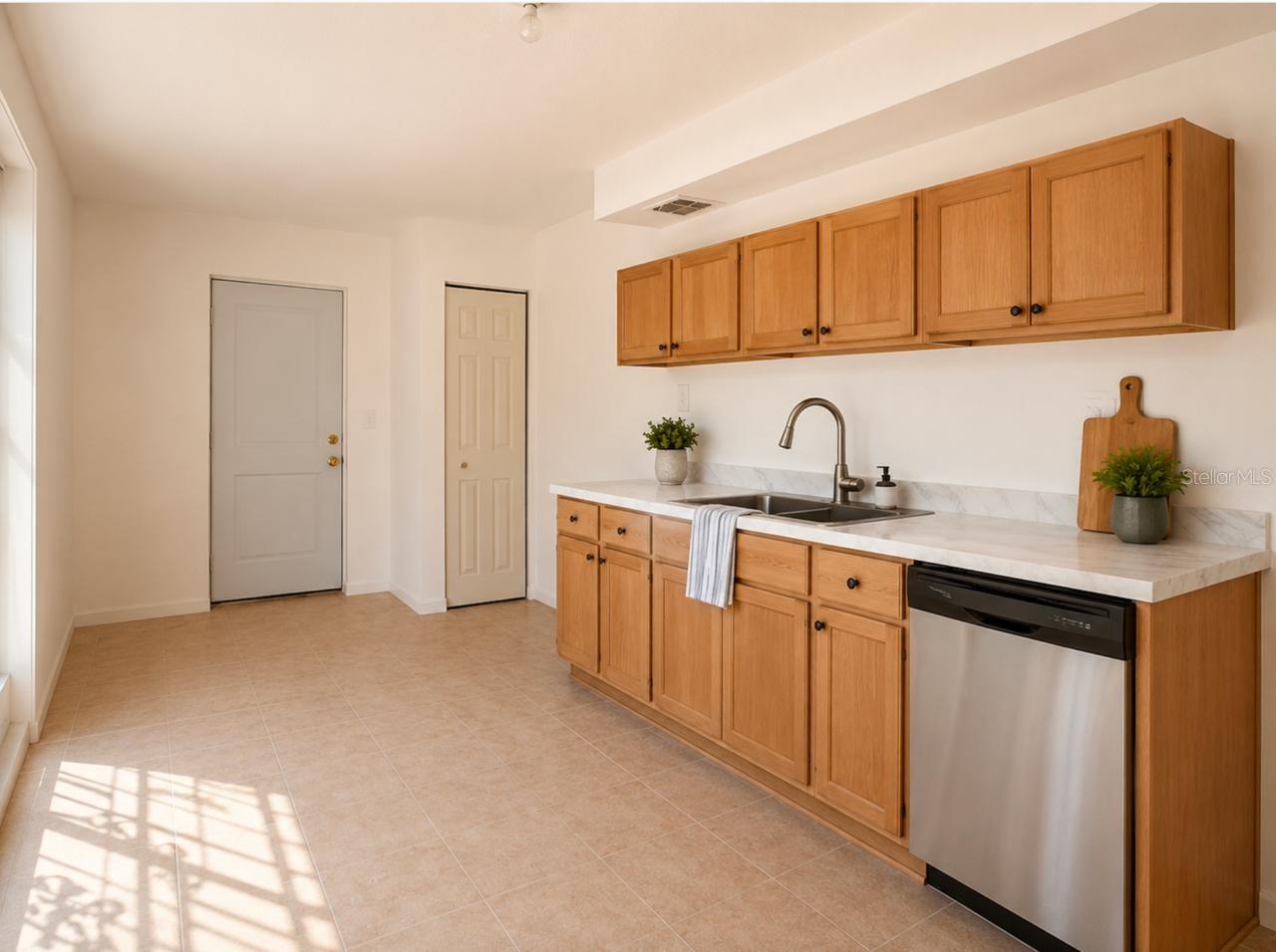 301 Clark Street, FL