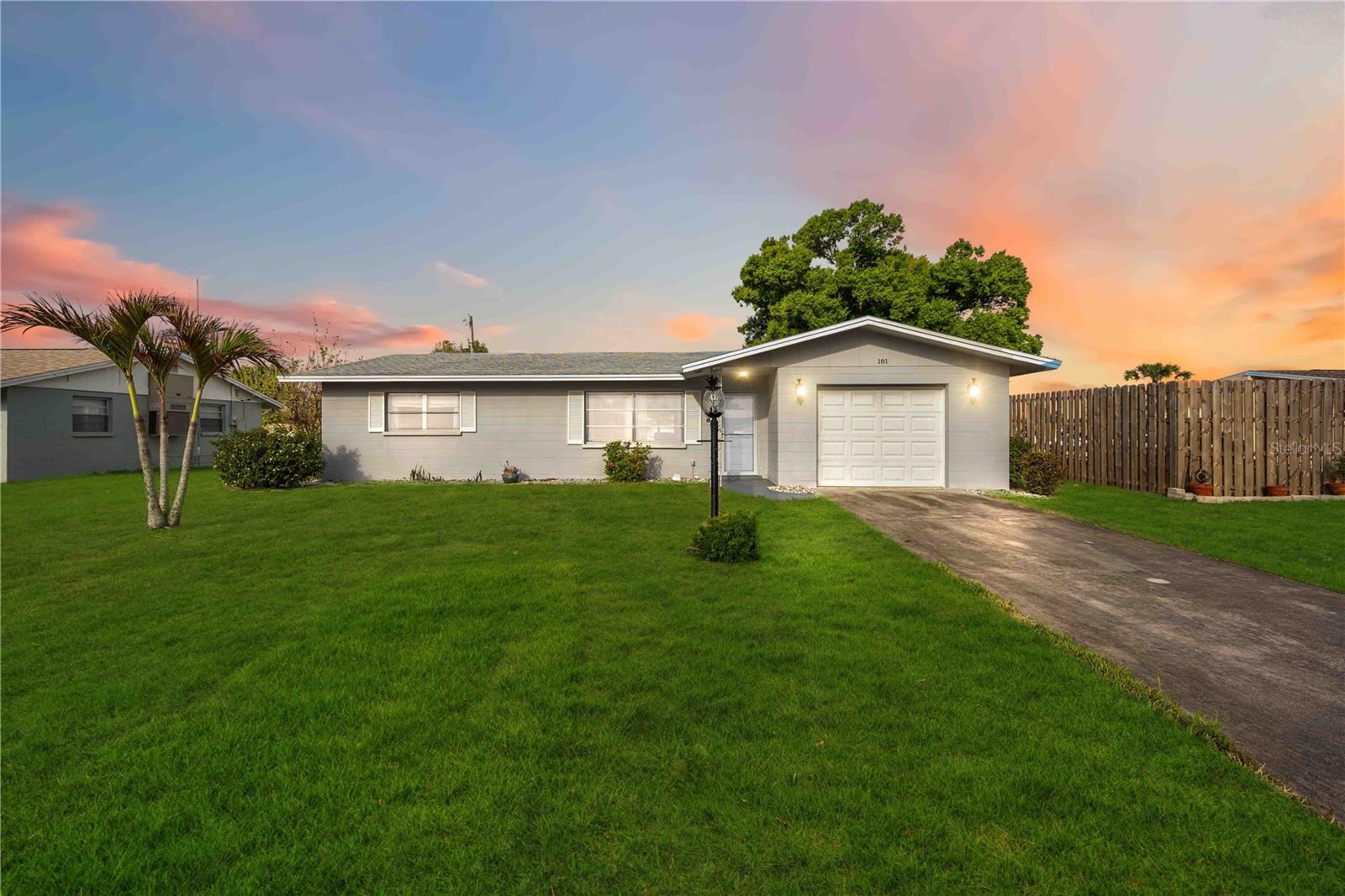 181 Sandhurst Drive, FL