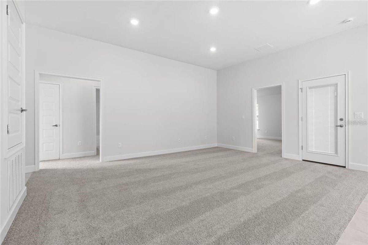 7 Ullynn Place, FL