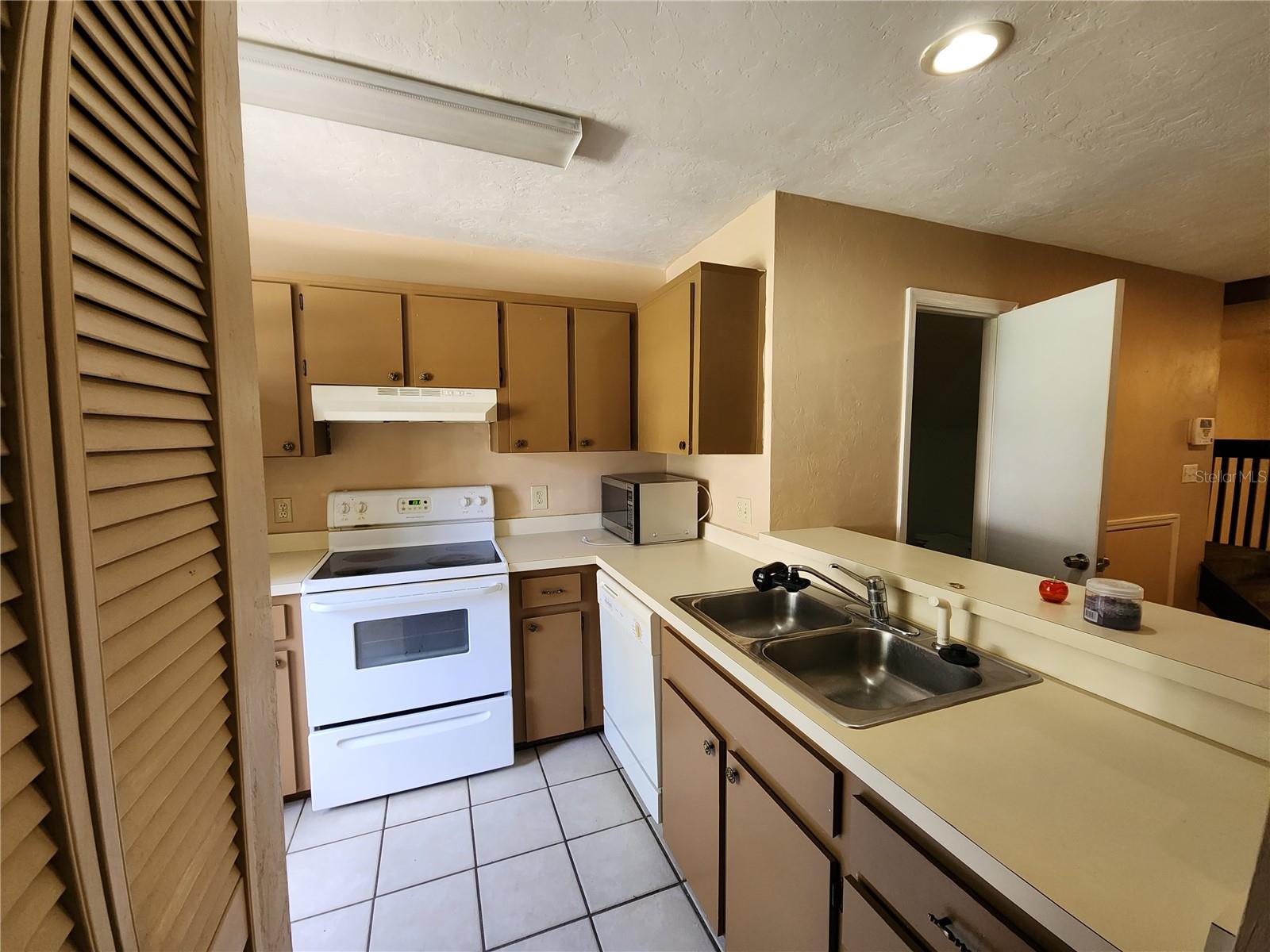 6288 8 Place, FL