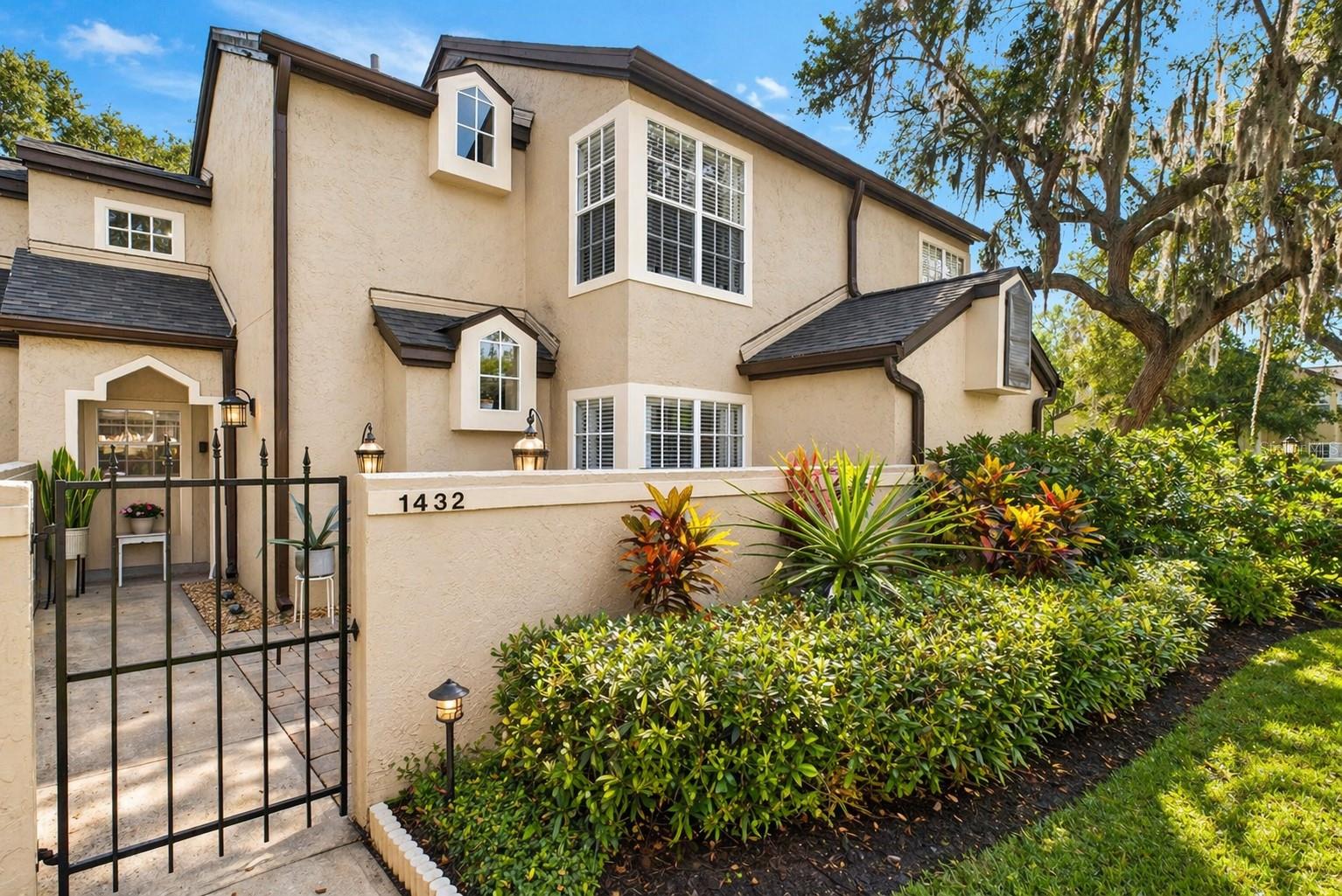 1432 Farrindon Circle, FL