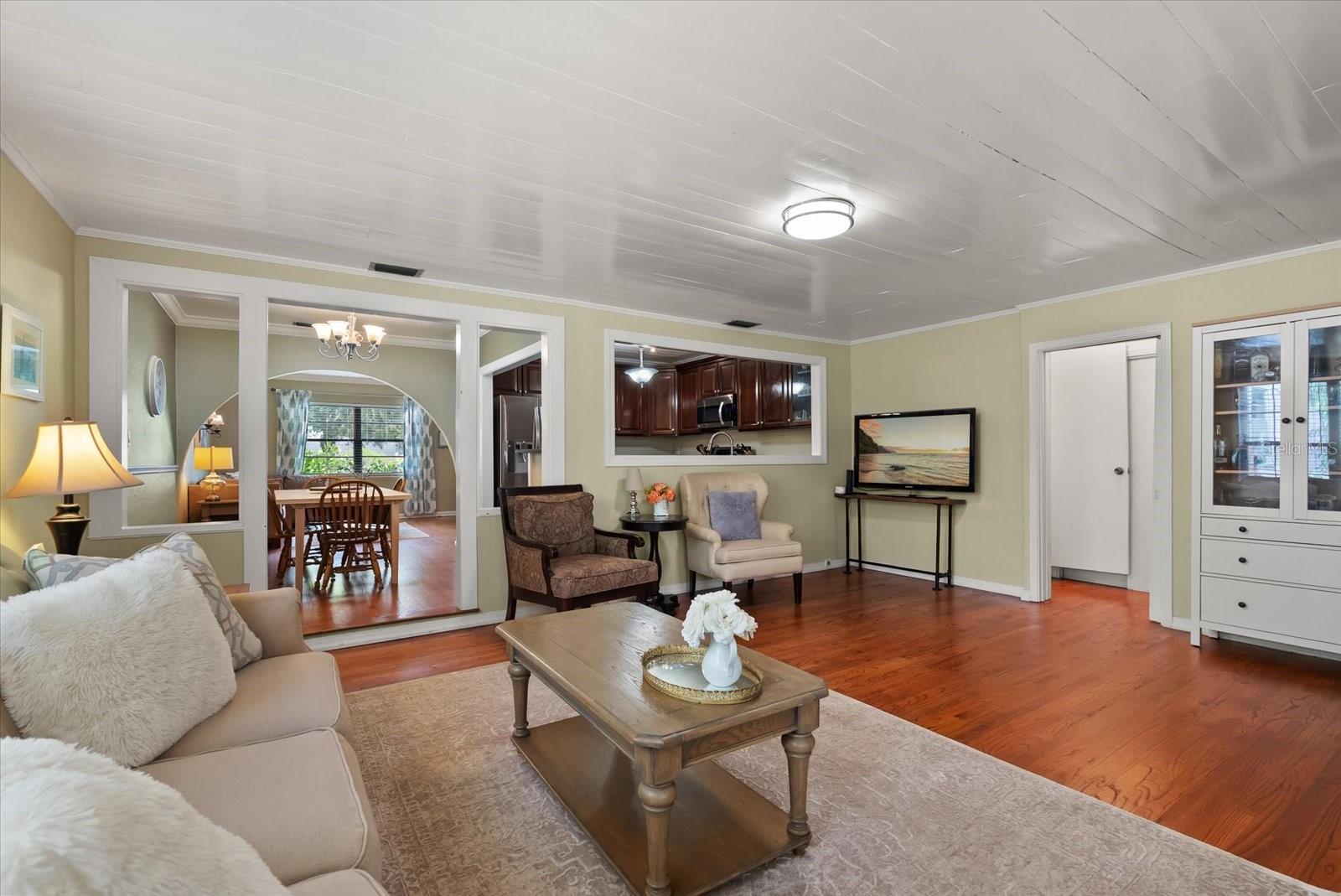 37 Vanderbilt Street, FL