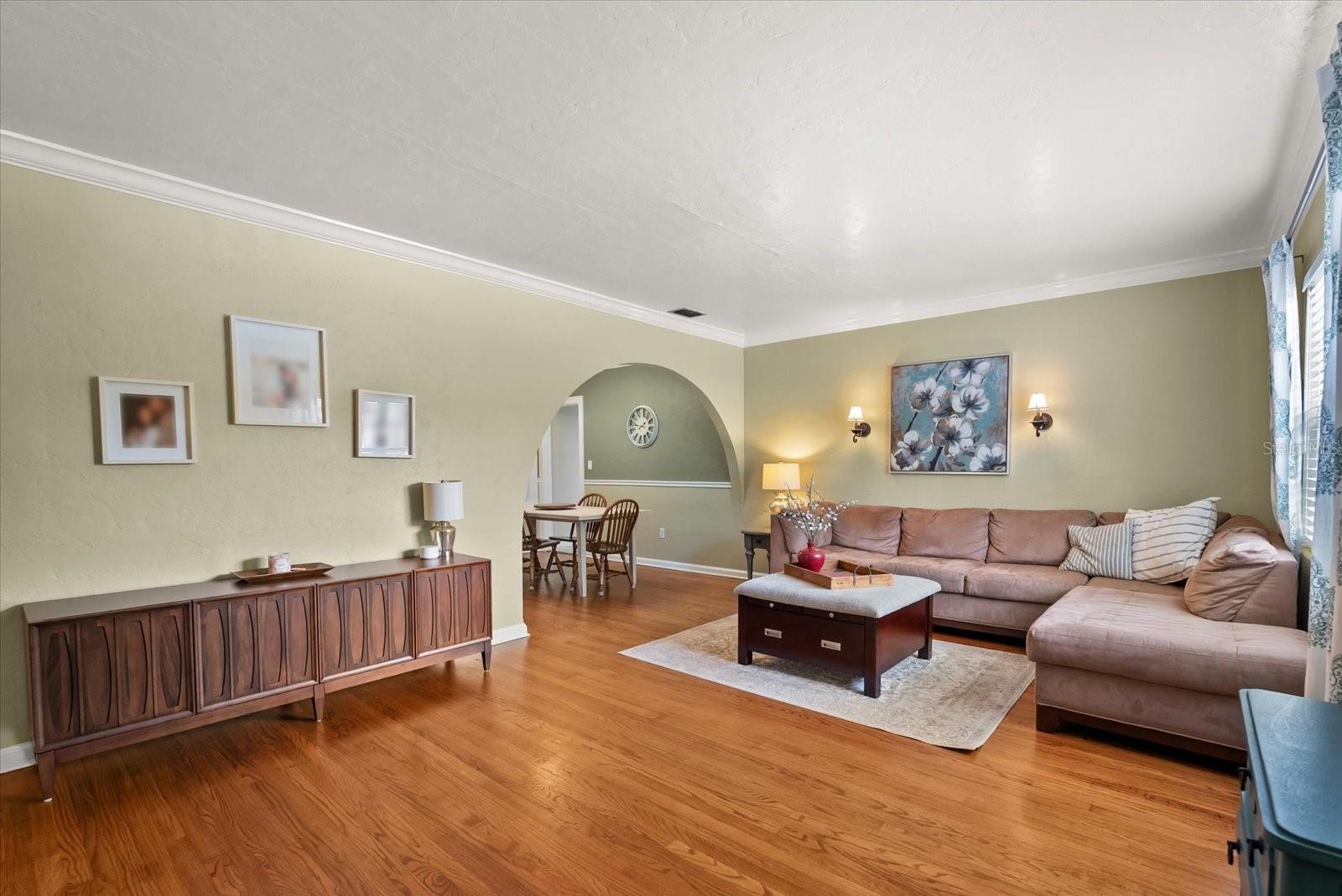 37 Vanderbilt Street, FL