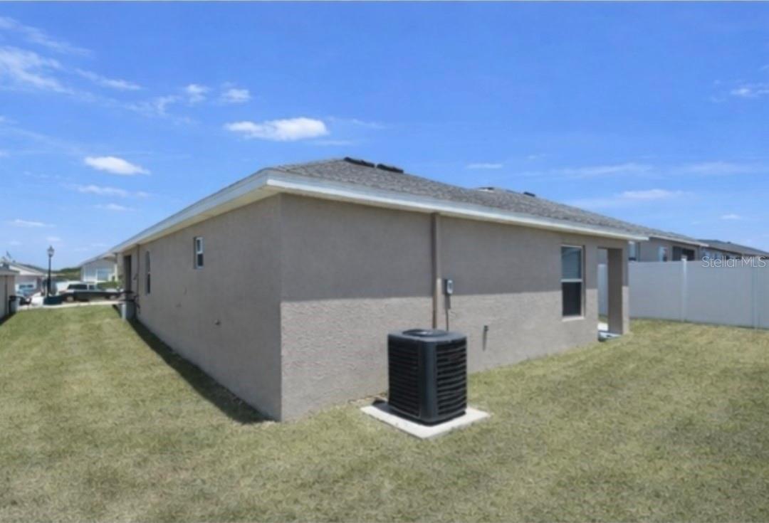 1540 Fleur Drive, FL