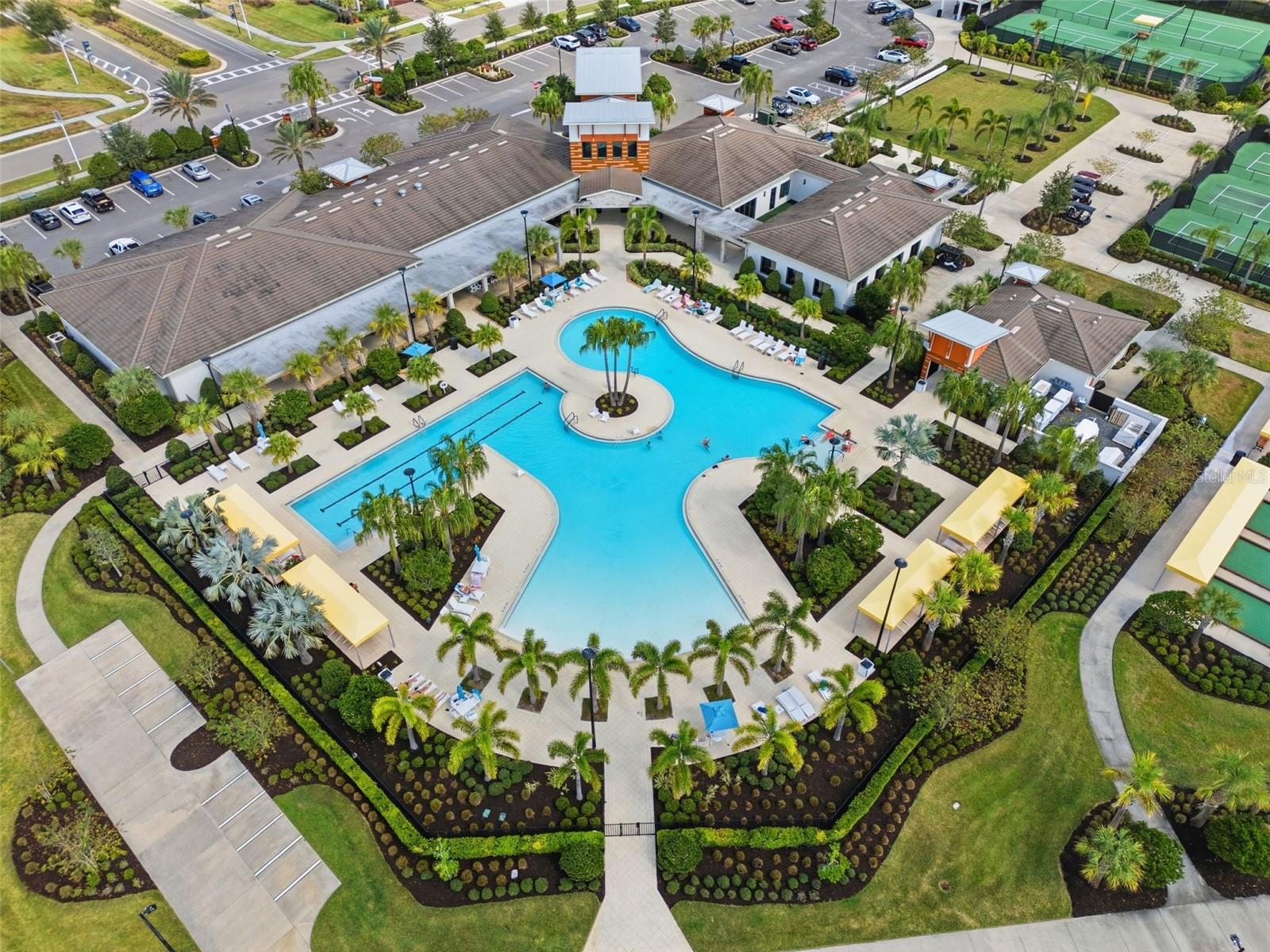31524 Magna Golf Loop, FL