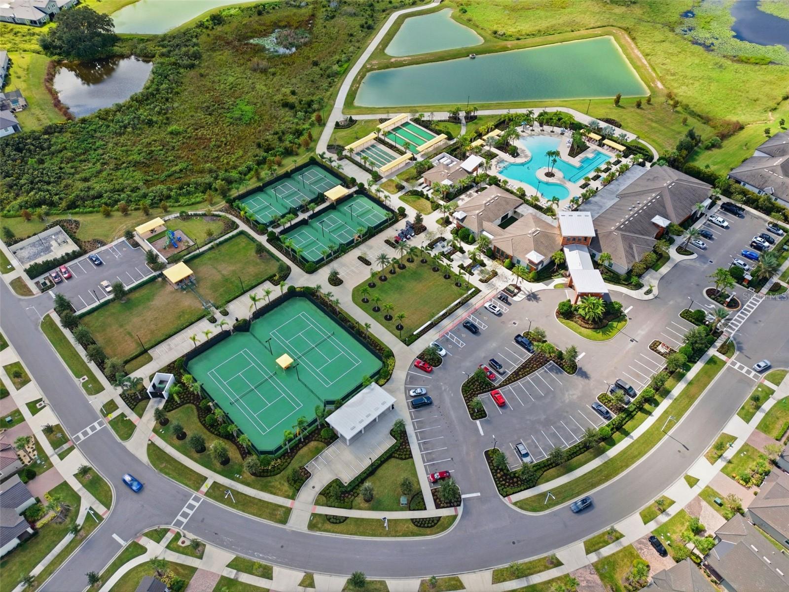 31524 Magna Golf Loop, FL