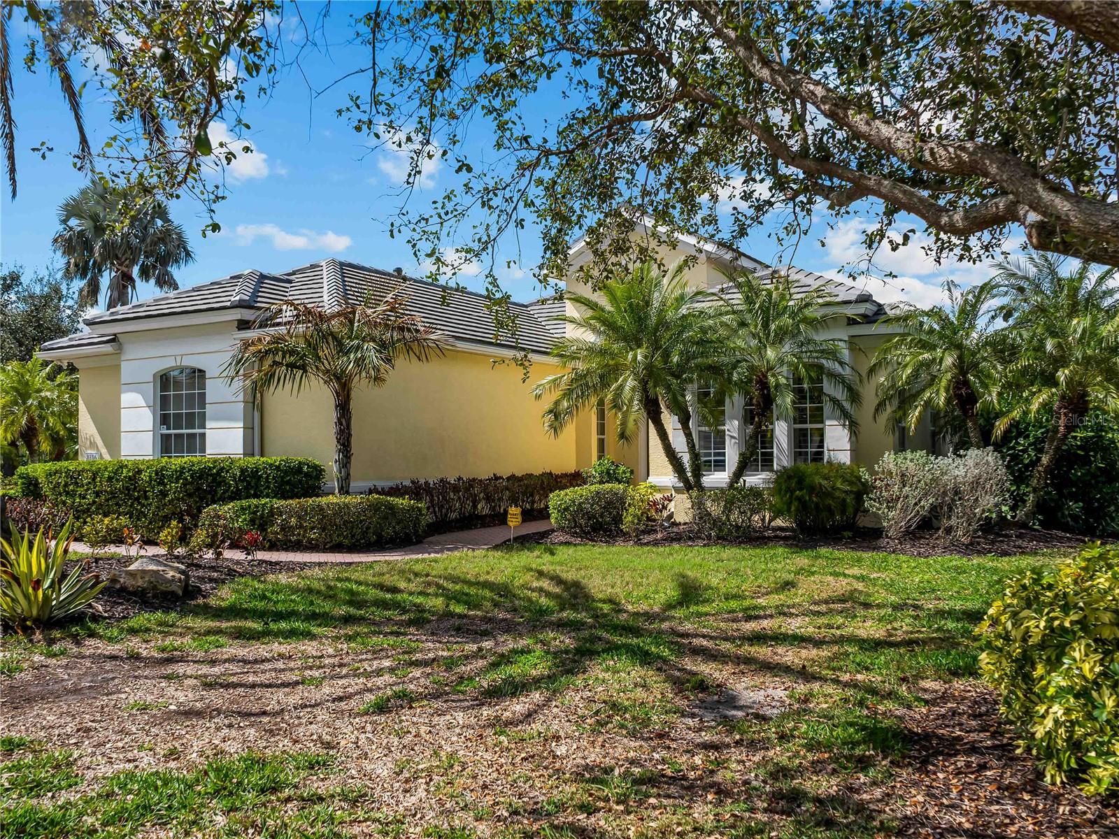 8316 Abingdon Court, FL