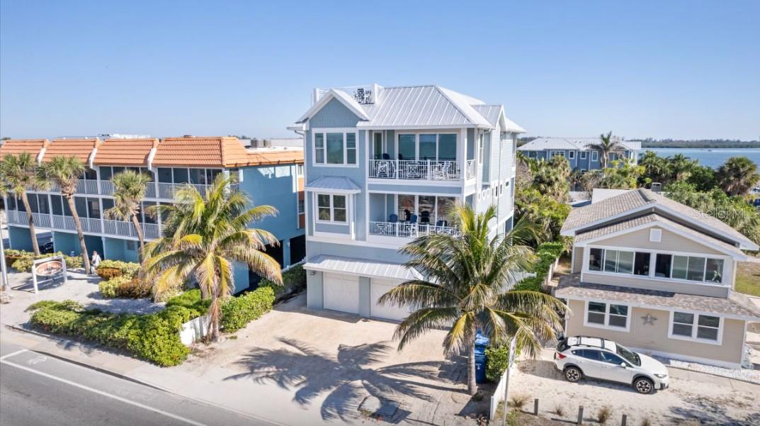 903 Gulf Drive, FL