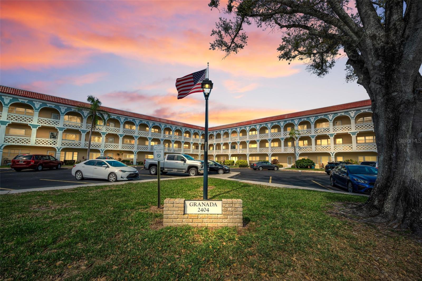 2404 Florentine Way, FL