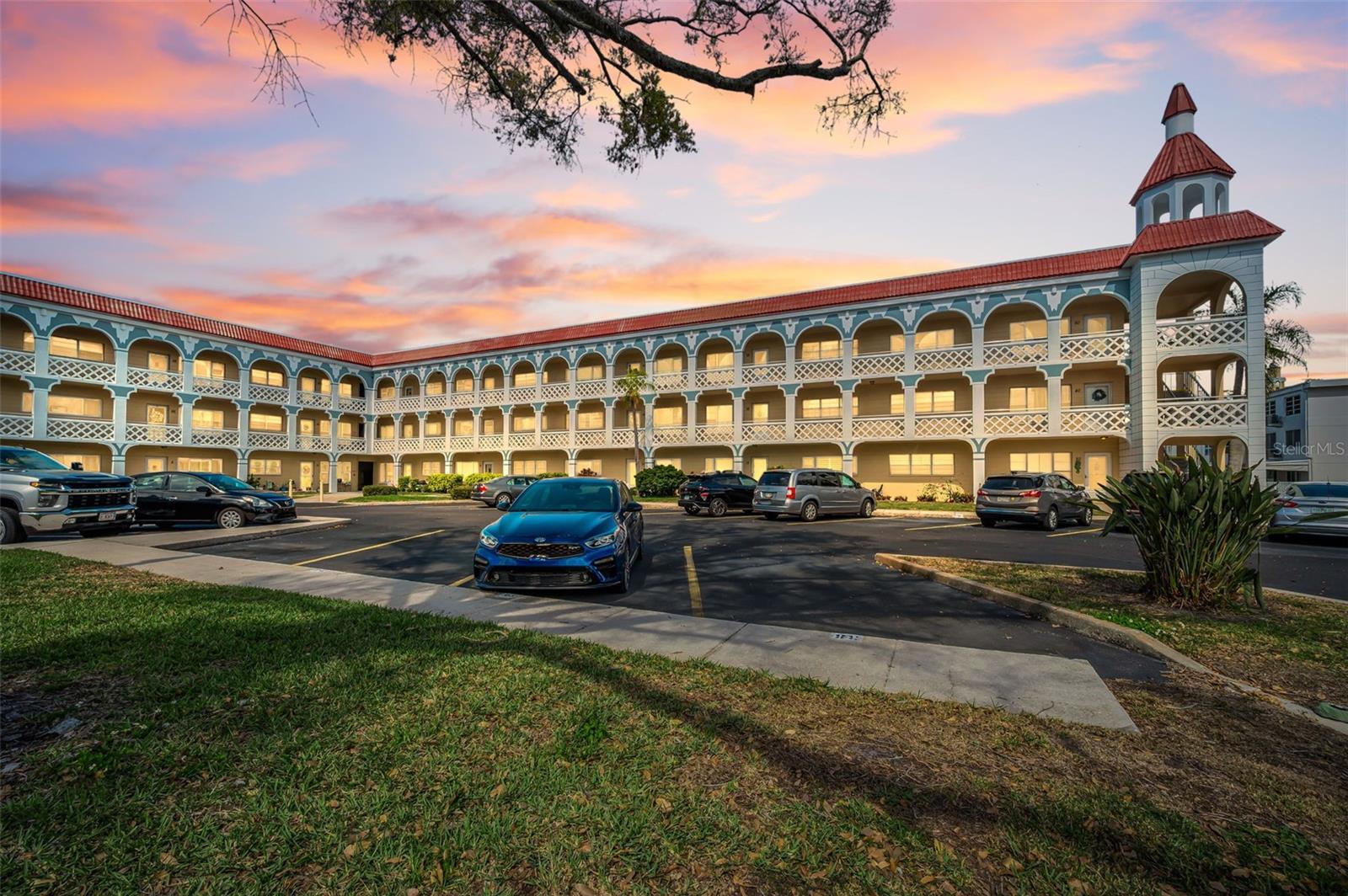 2404 Florentine Way, FL