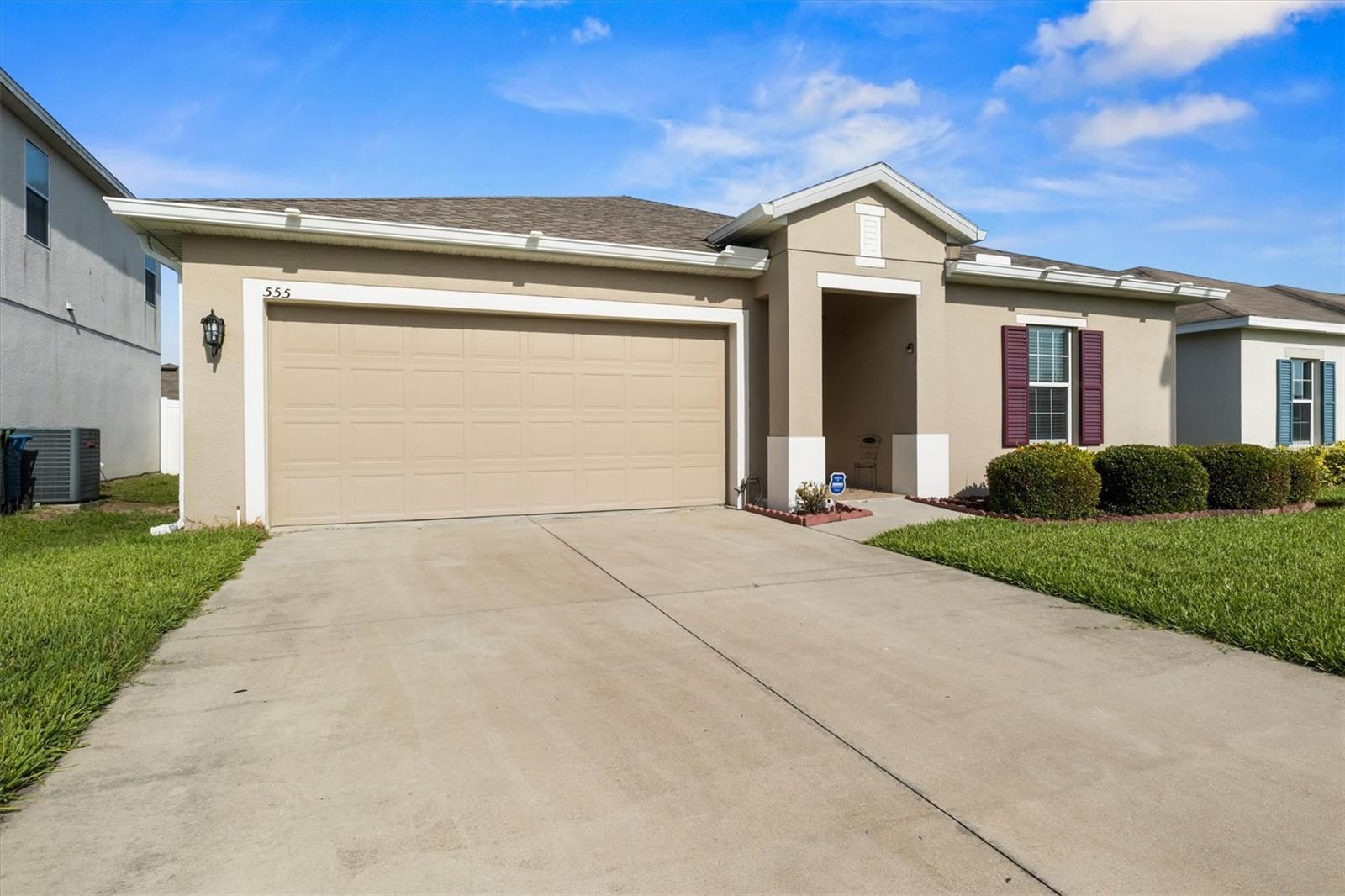 555 Lucerne Boulevard, FL