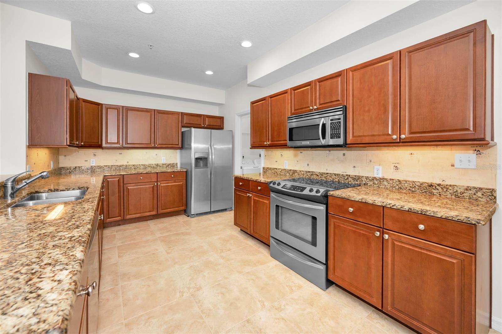 606 Wells Court, FL